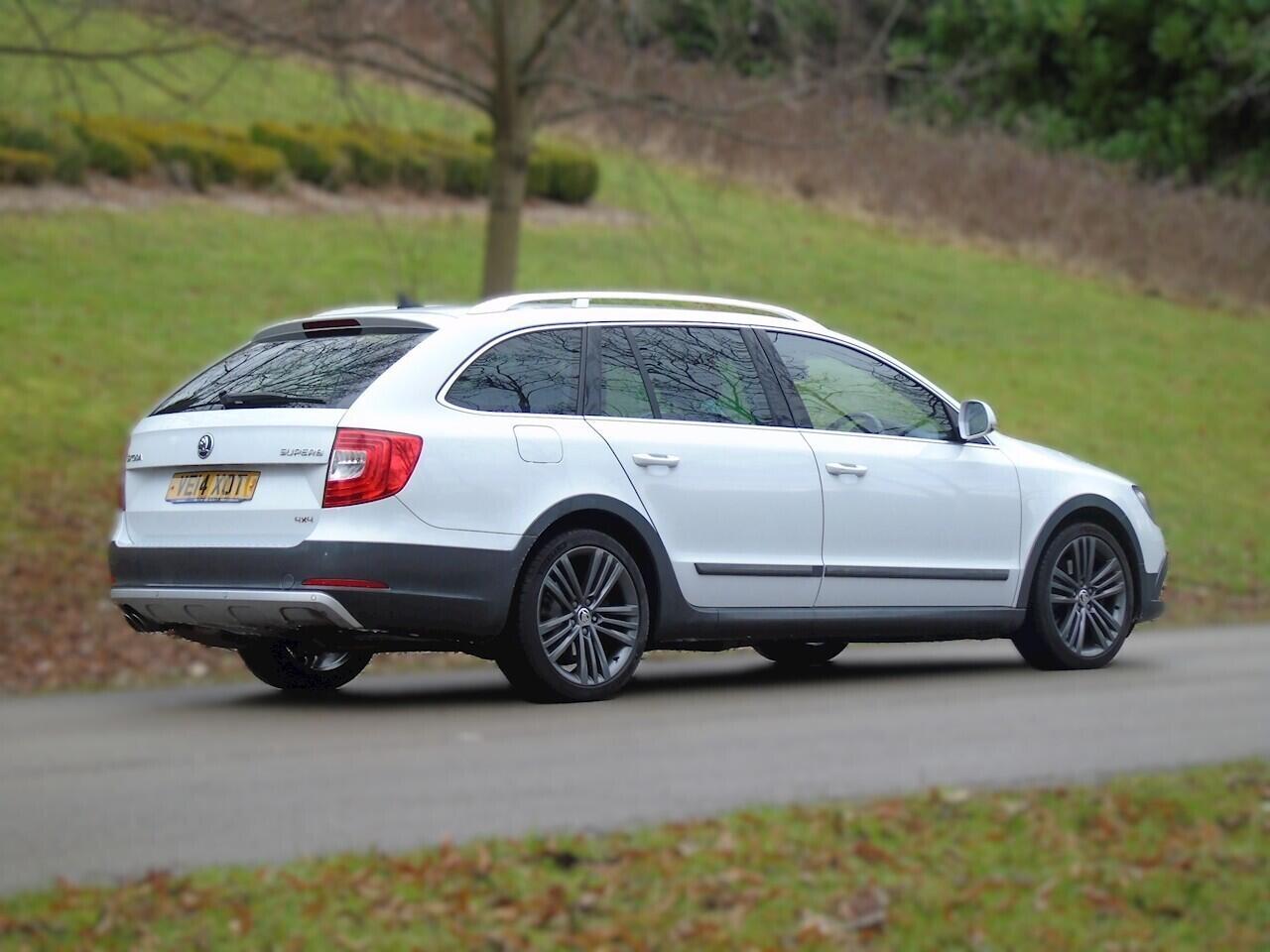 Skoda Superb - Image 20