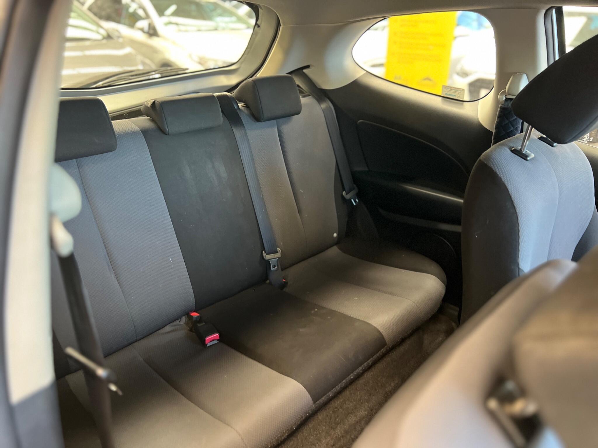 Mazda MAZDA2 - Image 19