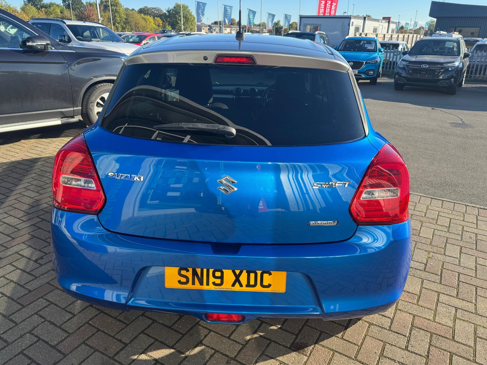 Suzuki Swift - Image 7