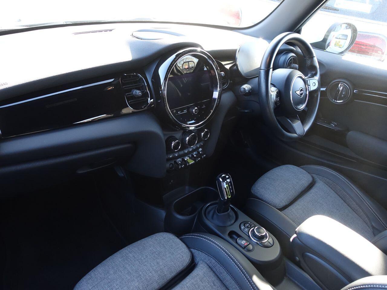 MINI Electric Hatch - Image 11