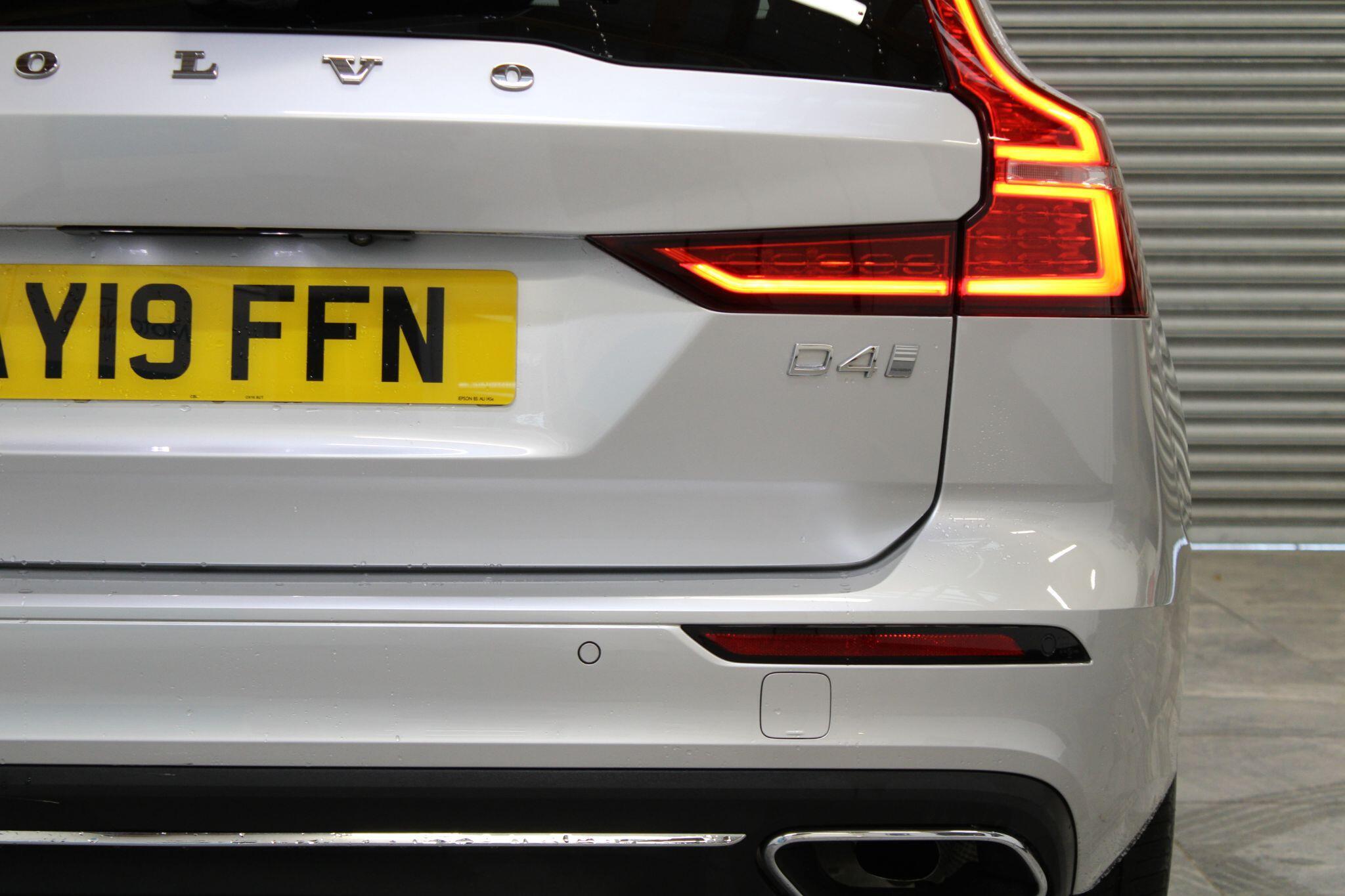 Volvo V60 - Image 15