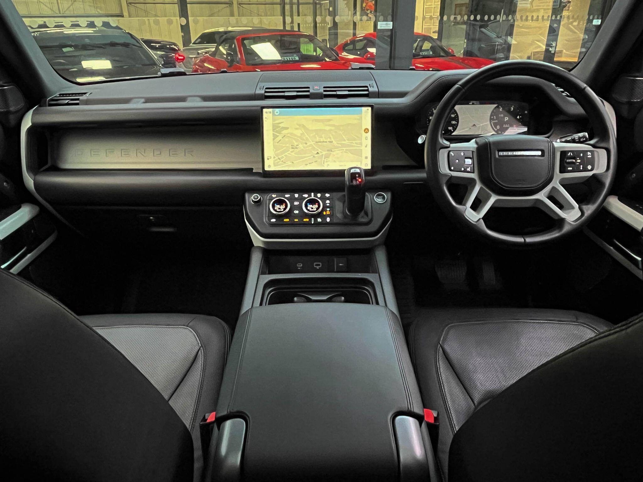 Land Rover Defender 110 - Image 10