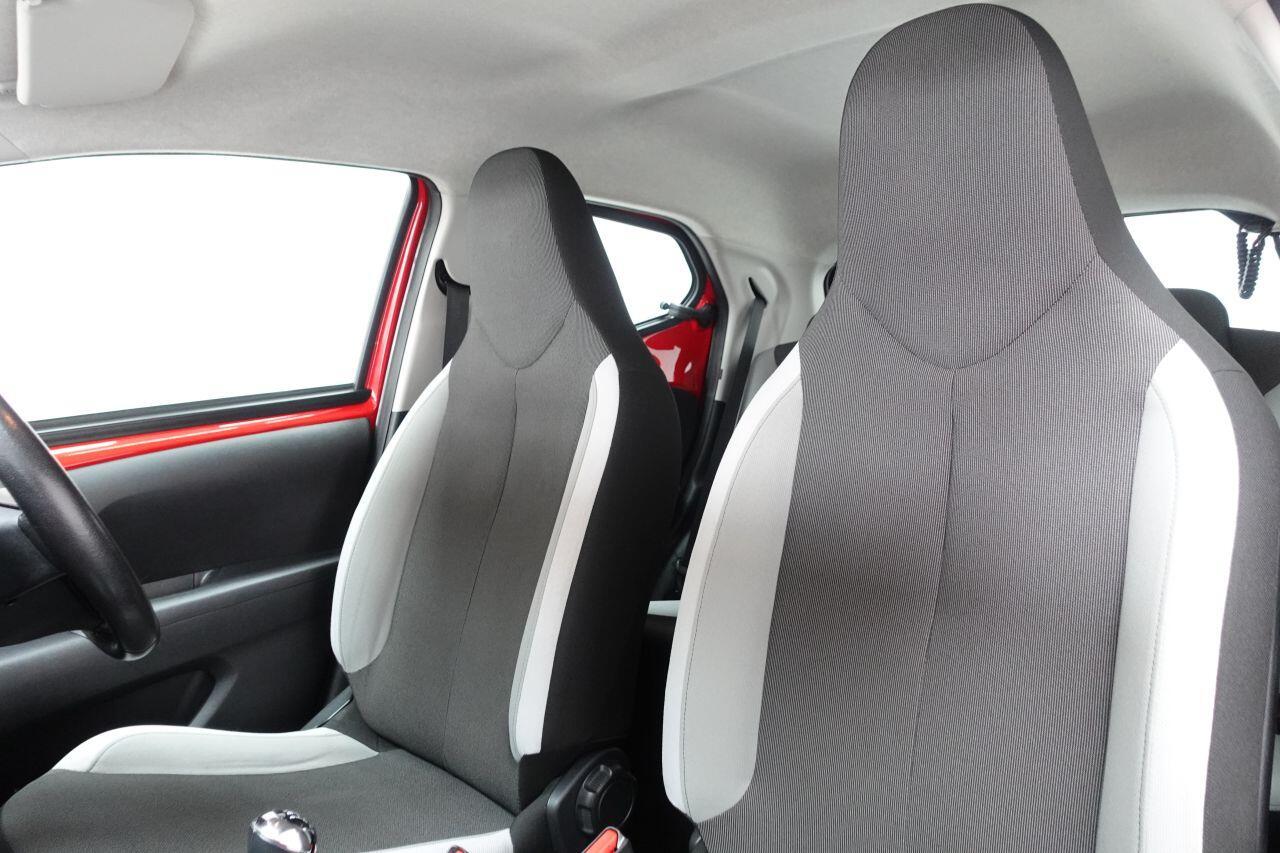 Toyota Aygo - Image 17