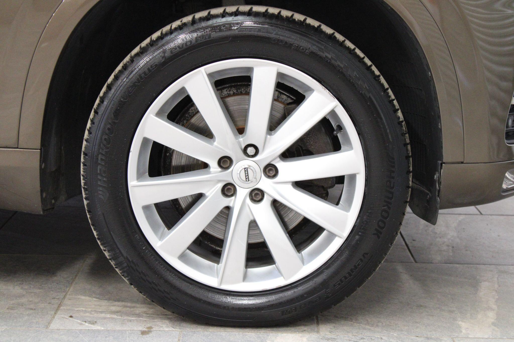 Volvo XC90 - Image 9