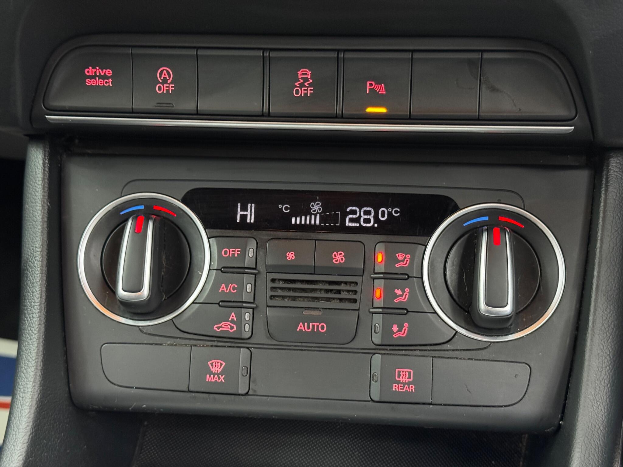 Audi Q3 - Image 25