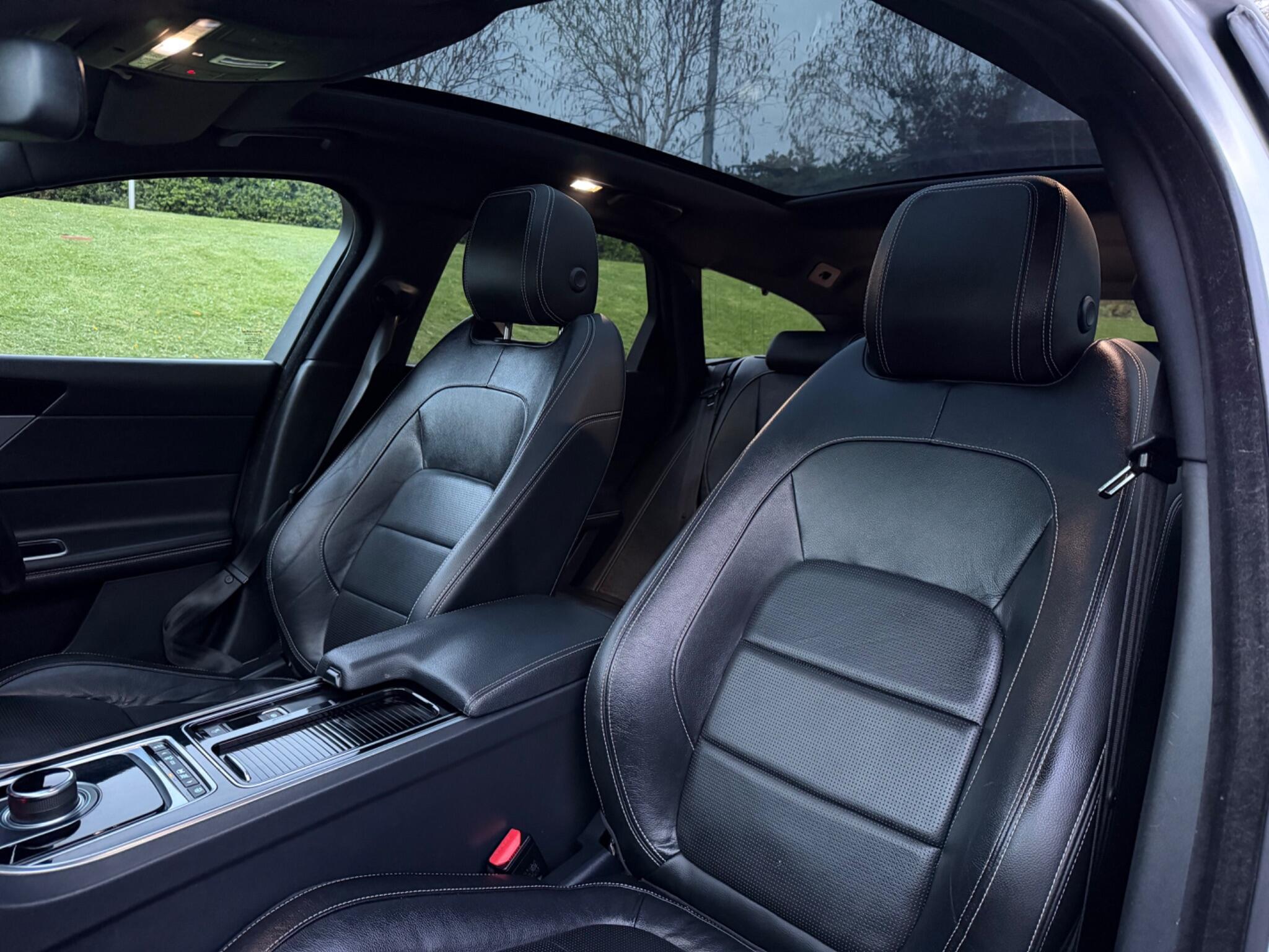 Jaguar XF - Image 55