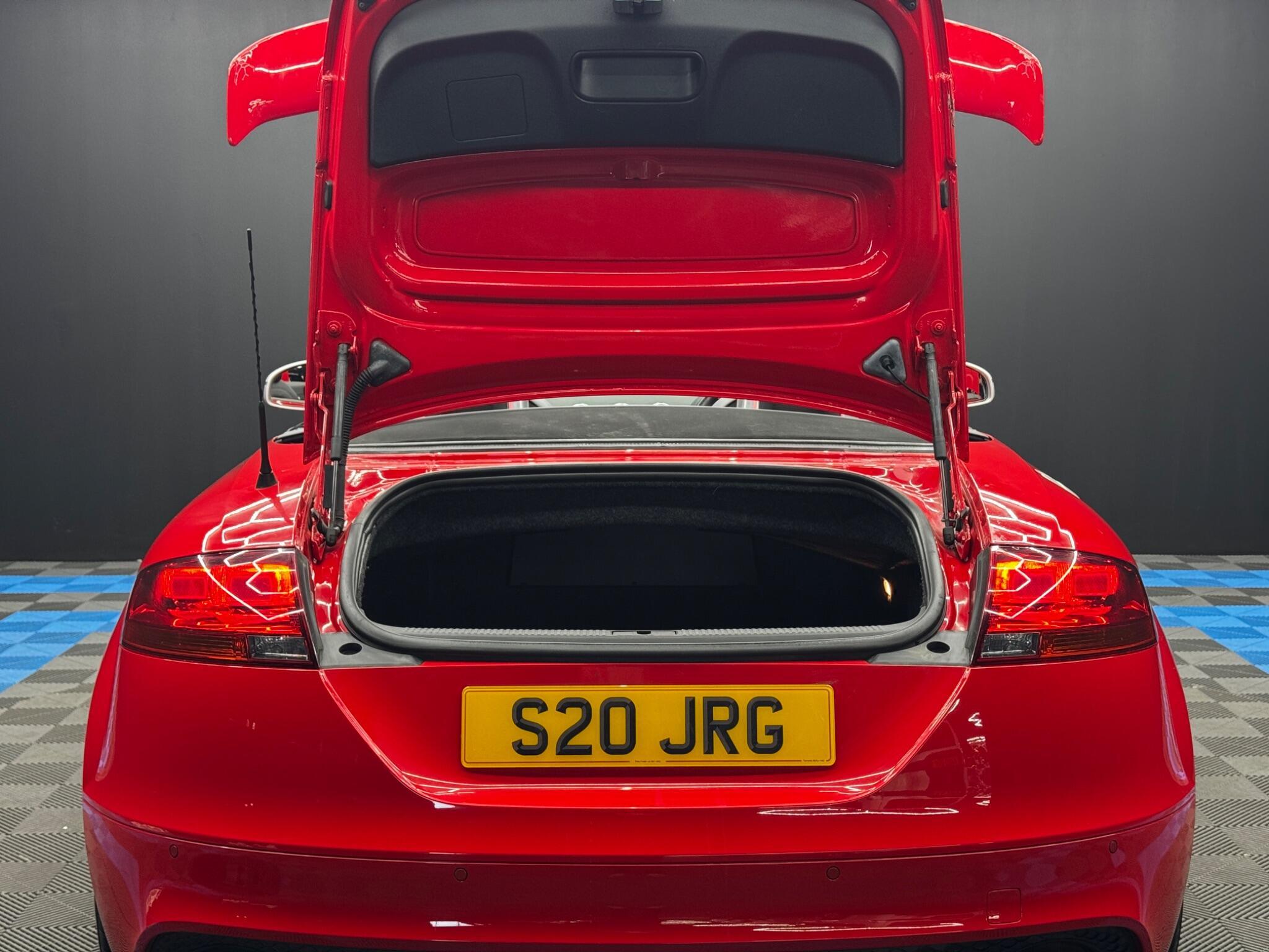 Audi TT RS - Image 34