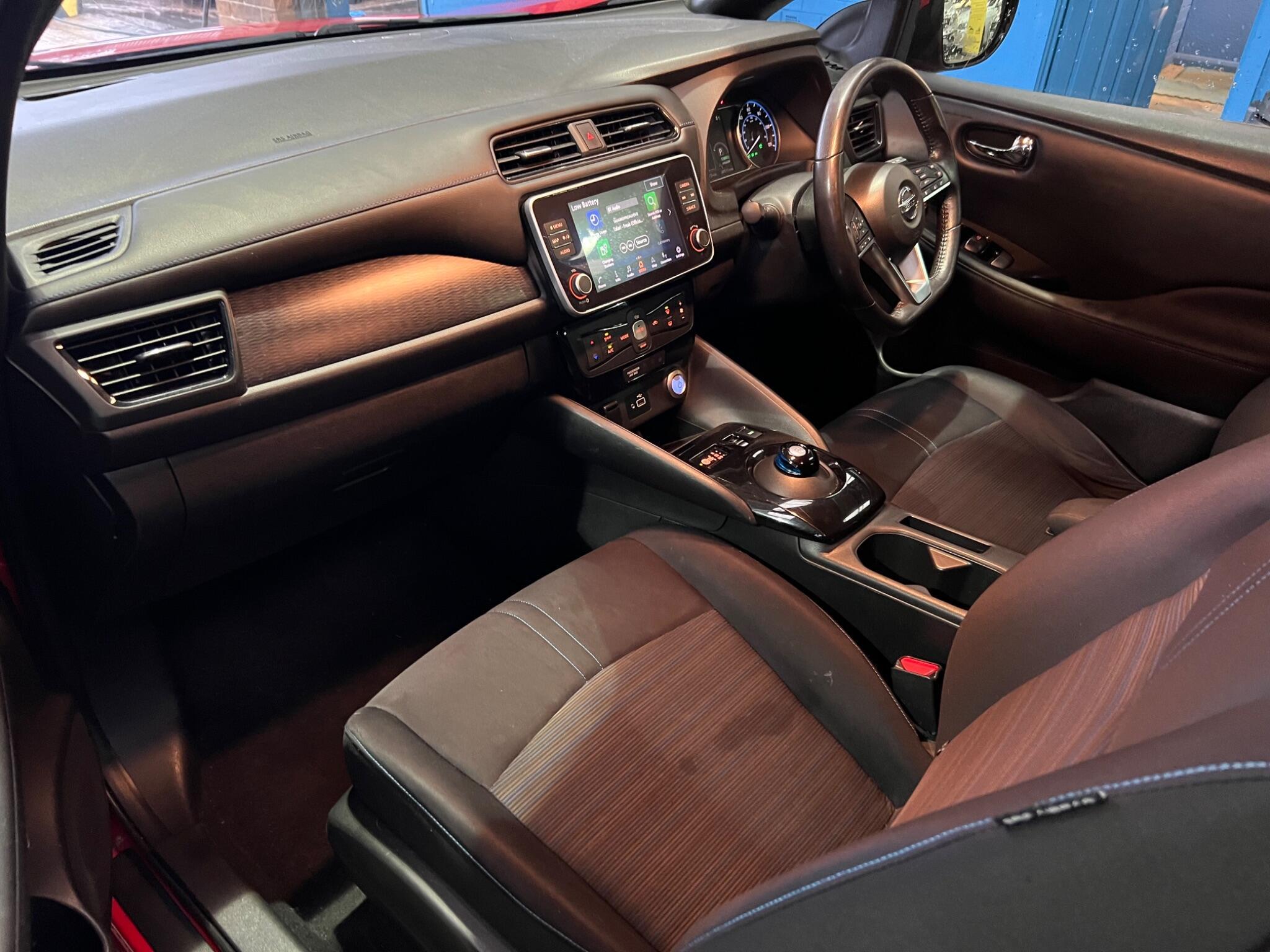 Nissan Leaf - Image 18