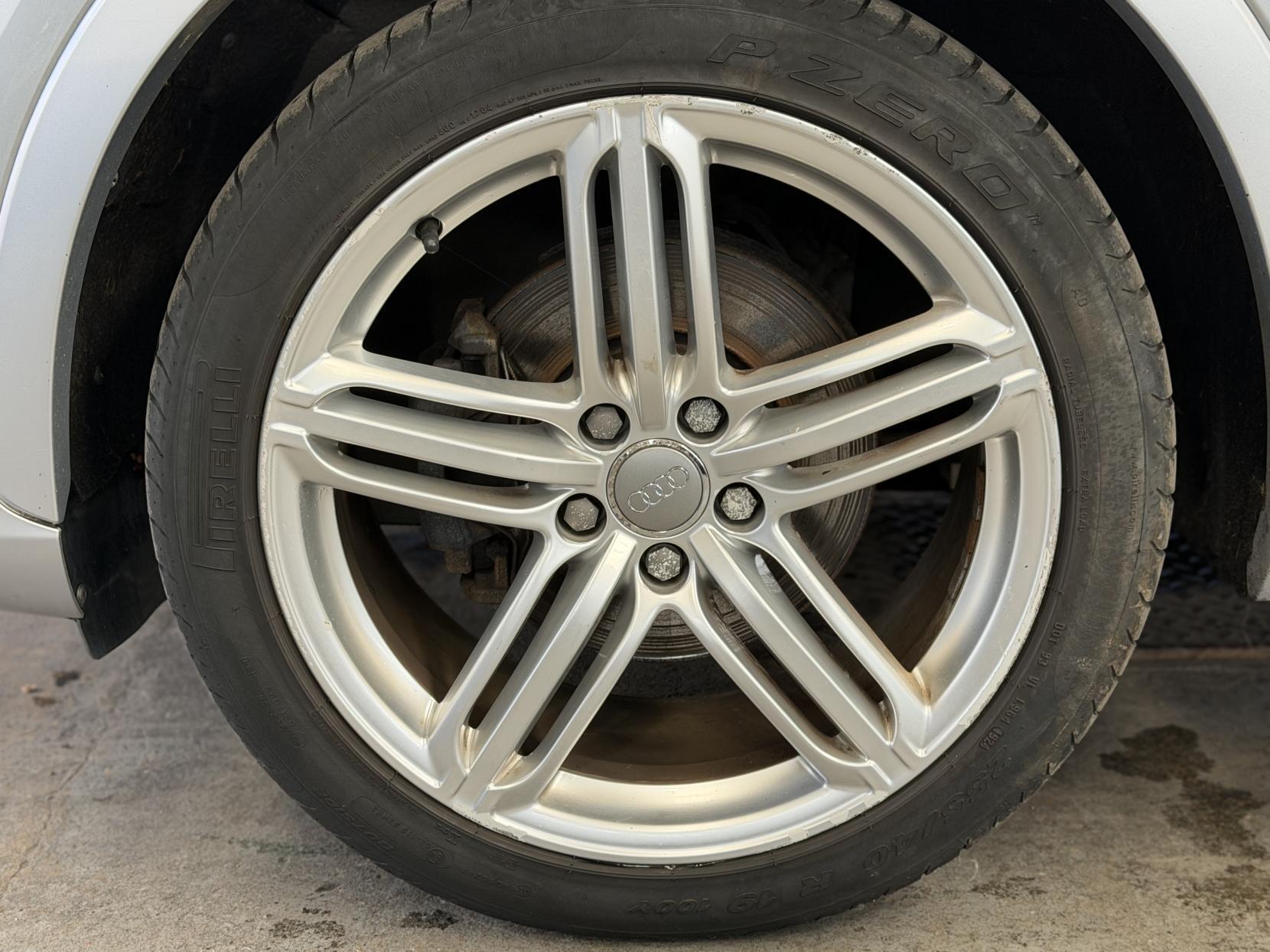Audi Q3 - Image 19