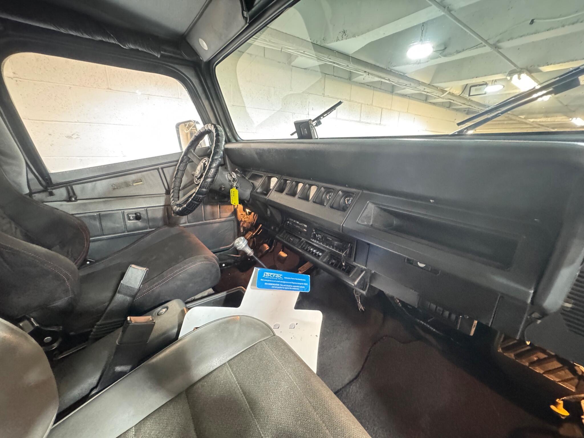 Jeep Wrangler - Image 9