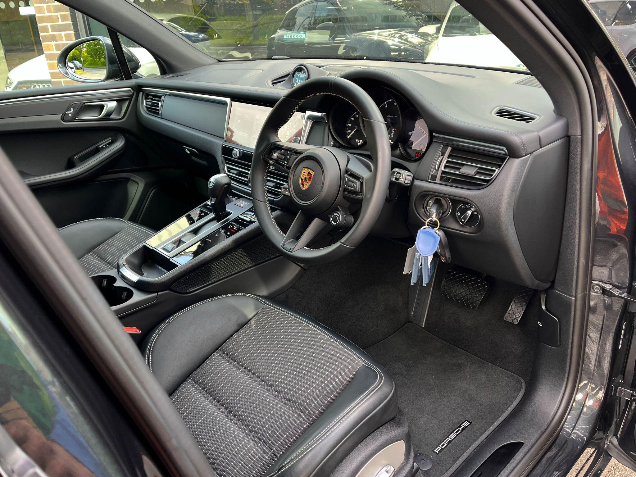 Porsche Macan - Image 22