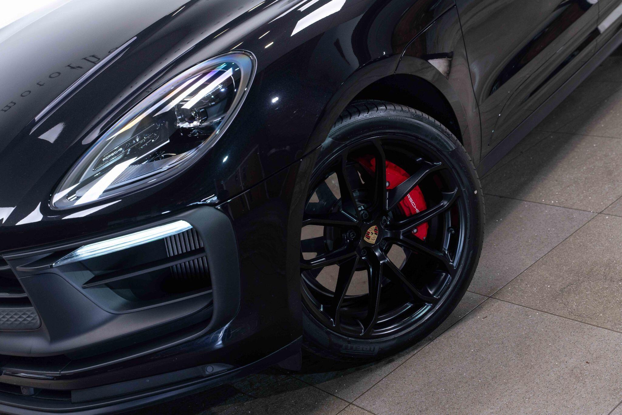 Porsche Macan - Image 51