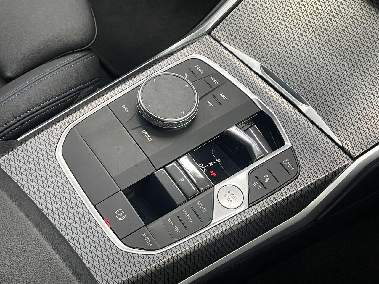 BMW 3 Series - Image 31