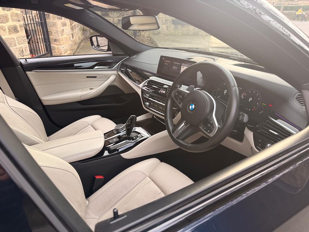 BMW 5 Series - Image 32