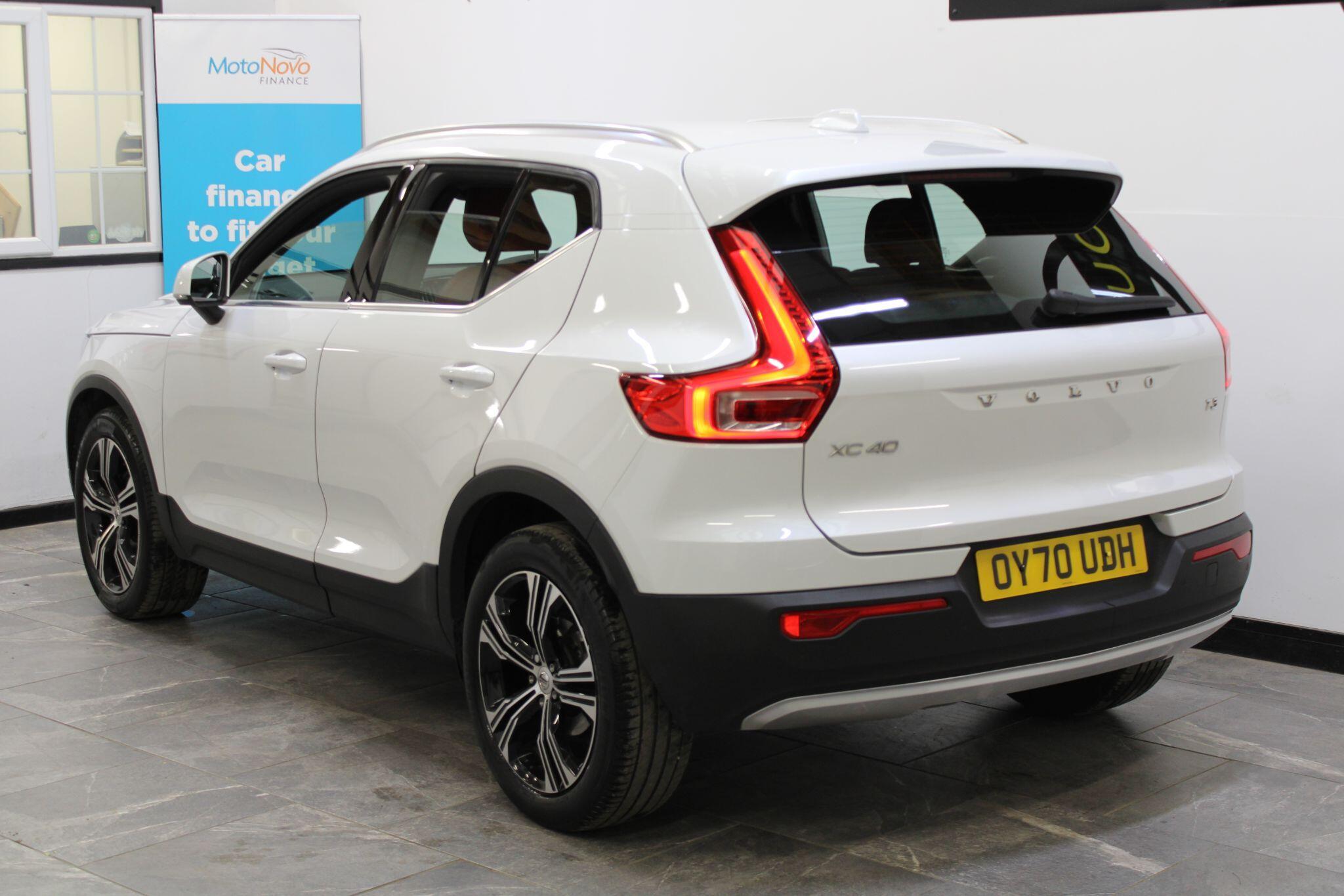 Volvo XC40 - Image 11