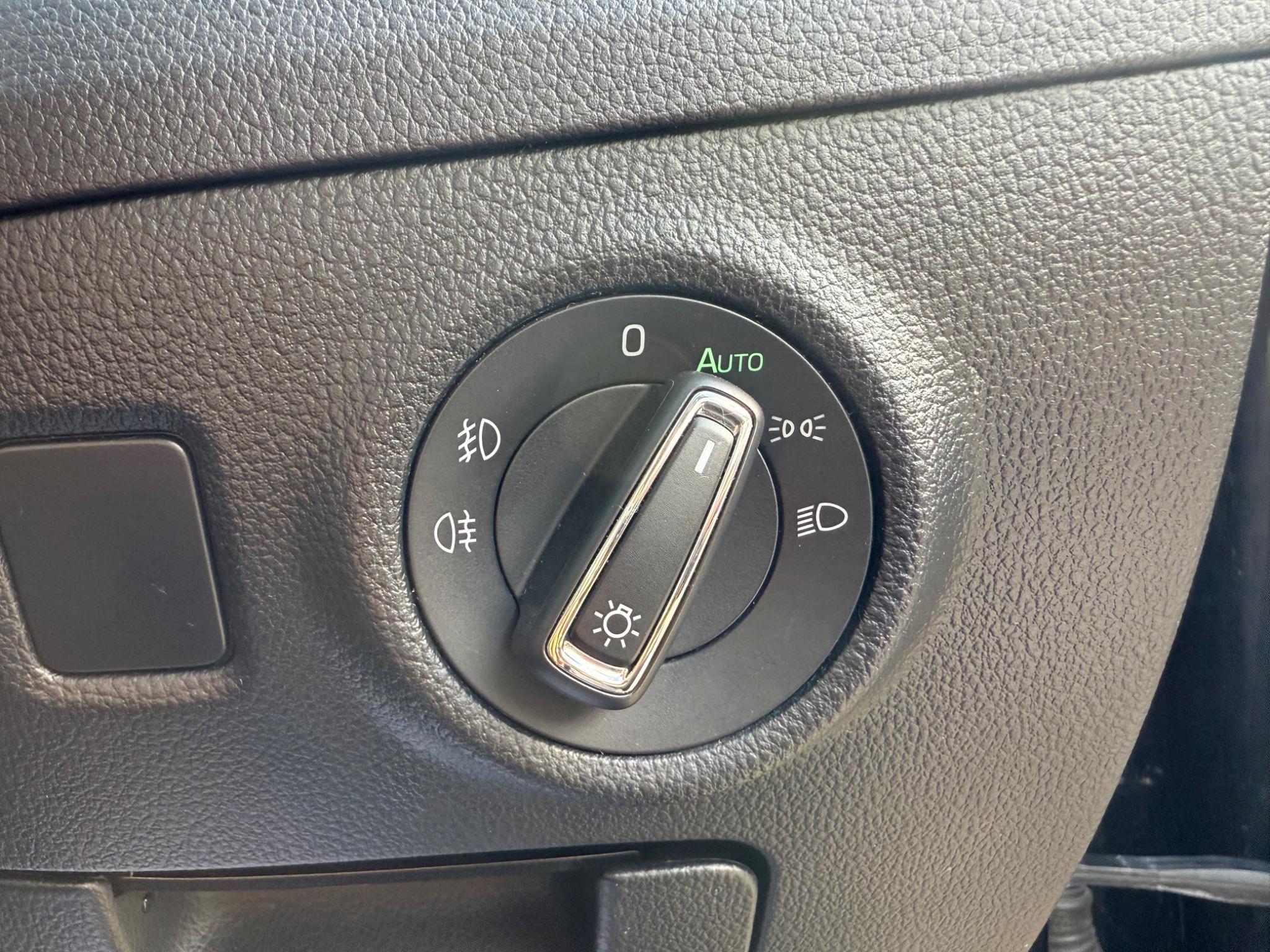 Skoda Superb - Image 24