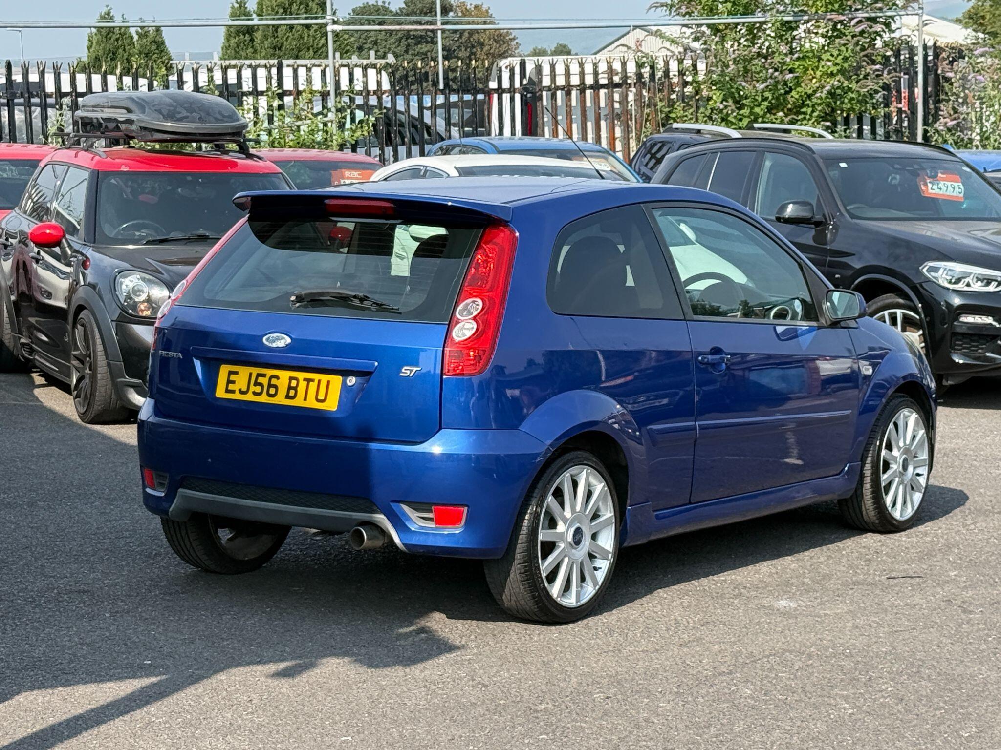 Ford Fiesta - Image 17