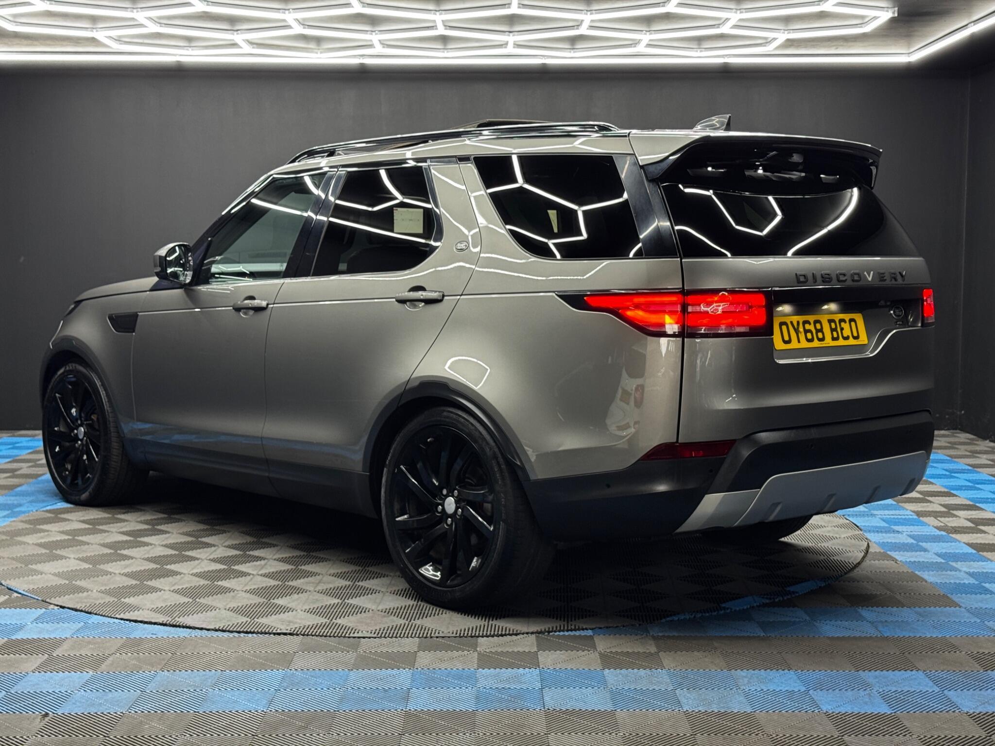 Land Rover Discovery - Image 7