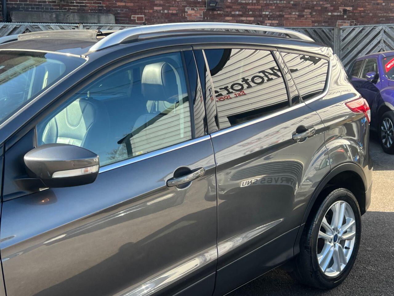 Ford Kuga - Image 14