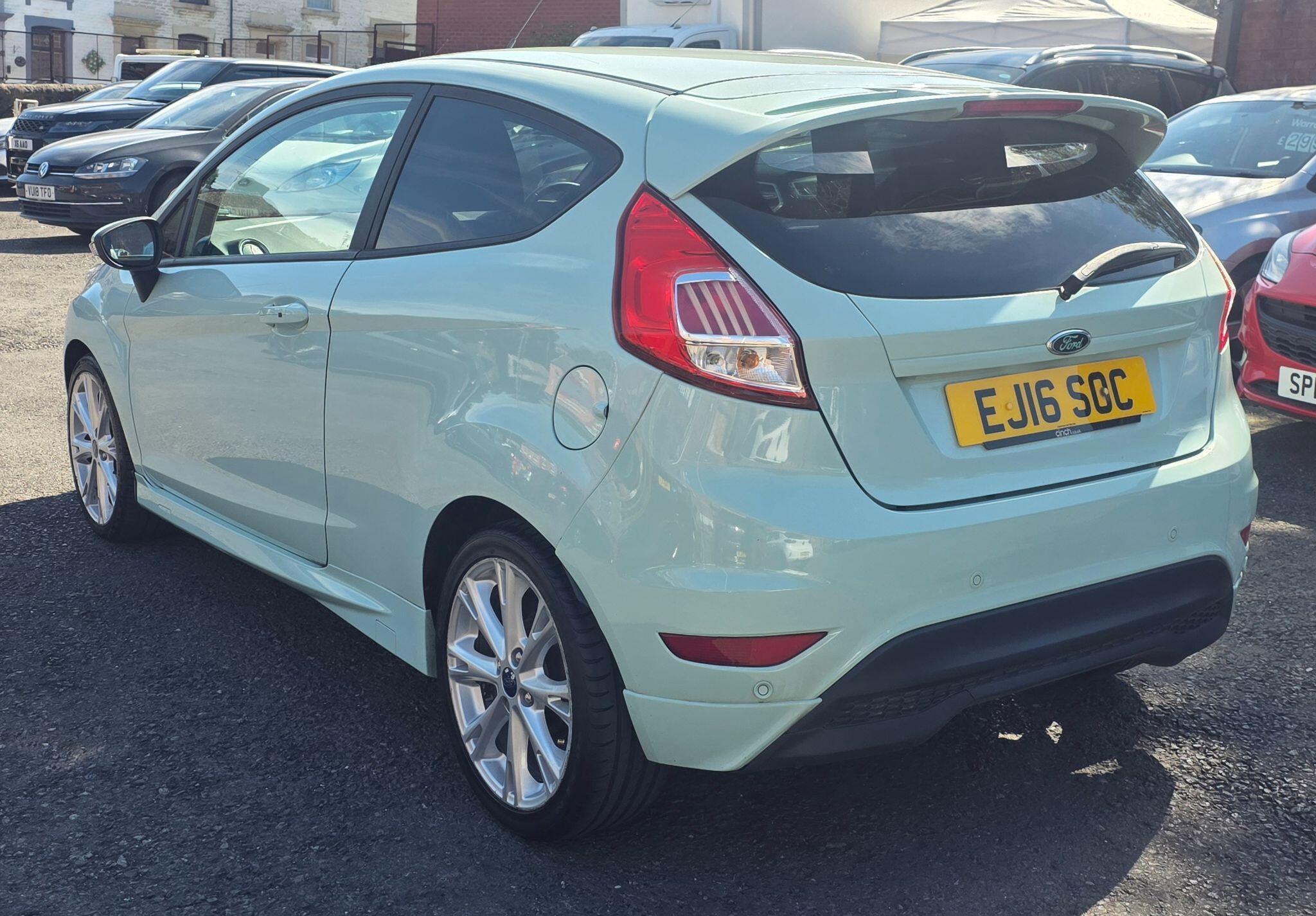Ford Fiesta - Image 5