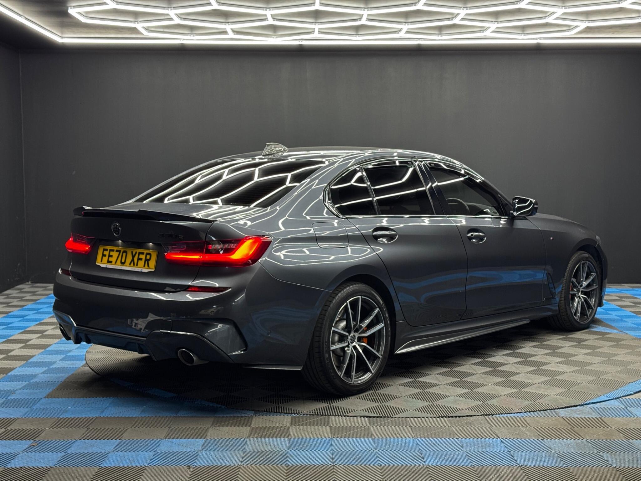 BMW 3 Series - Image 5