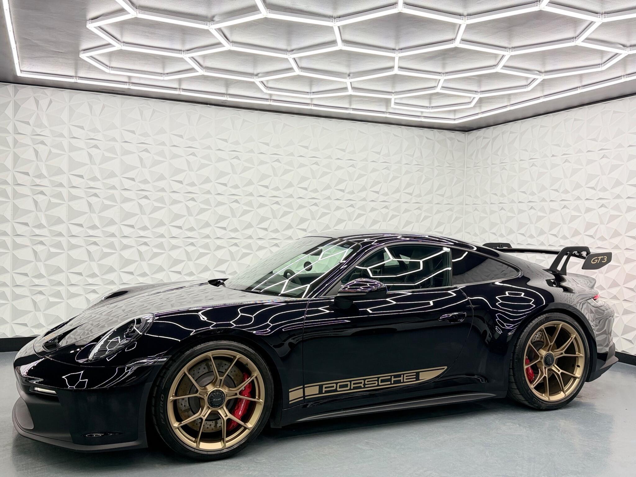 Porsche 911 - Image 5