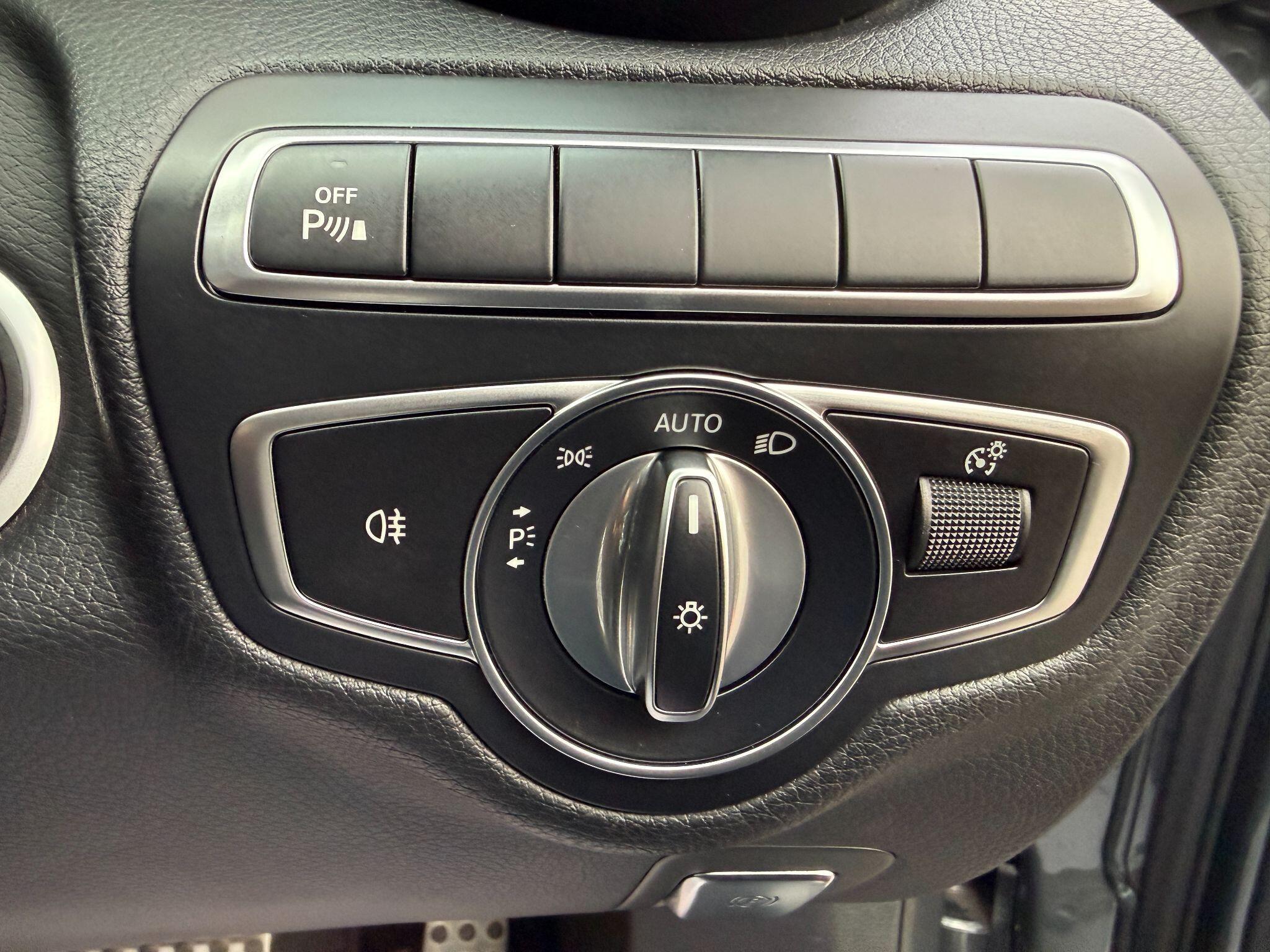 Mercedes C Class - Image 54