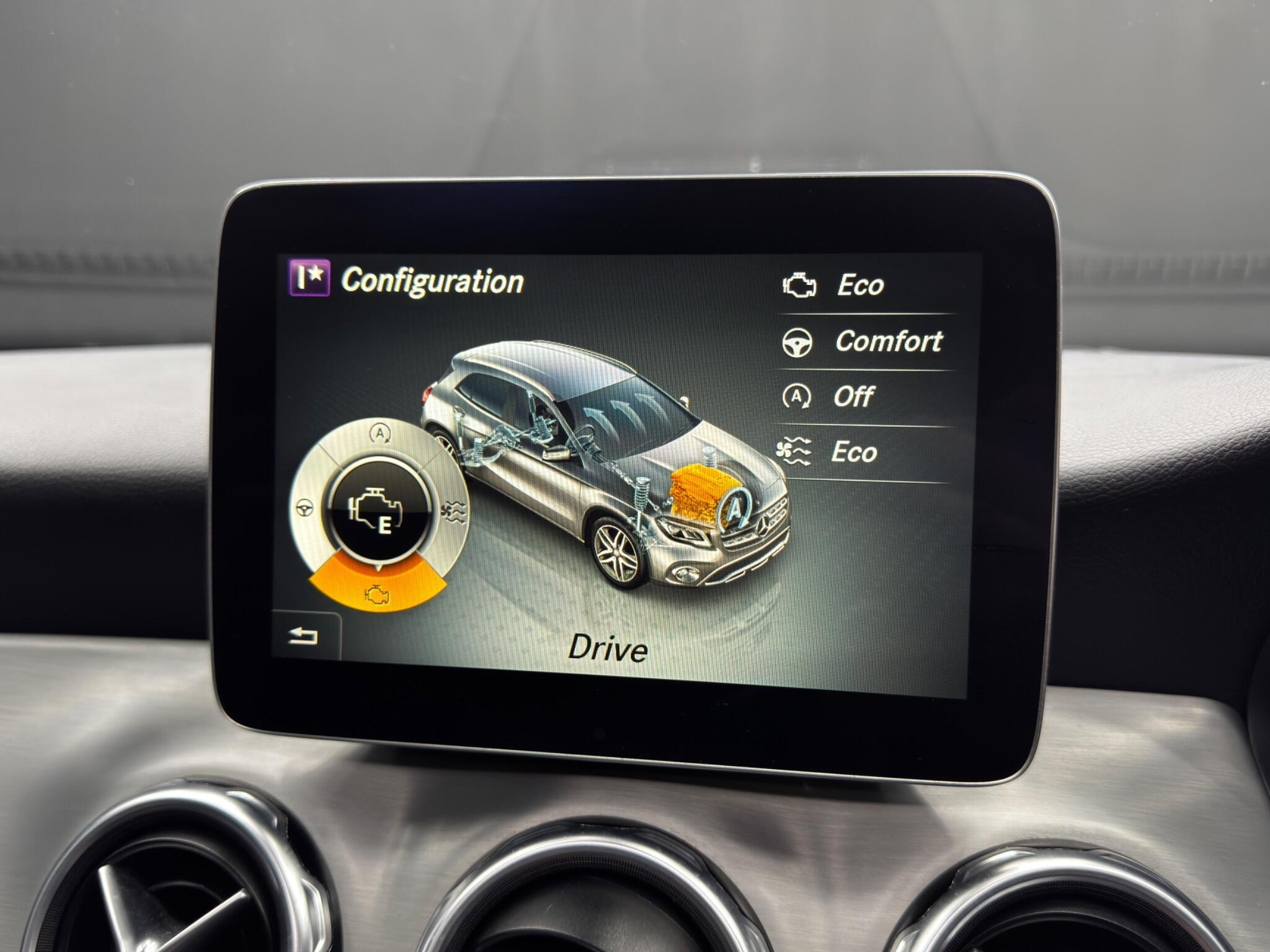 Mercedes GLA - Image 33