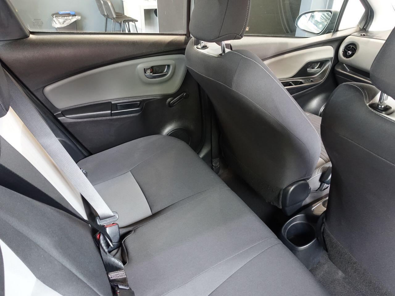 Toyota Yaris - Image 15