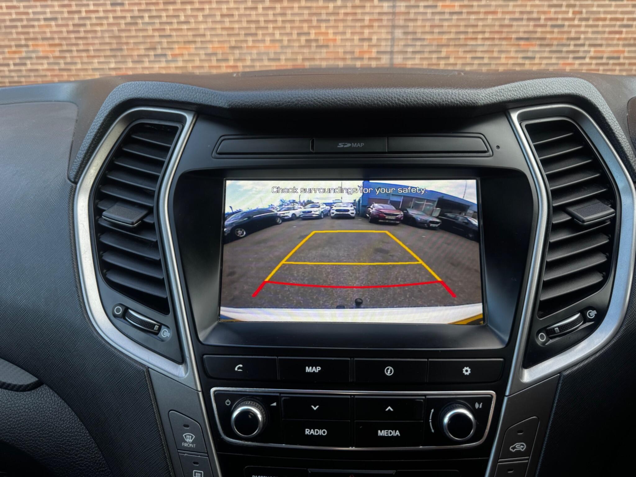 Hyundai Santa Fe - Image 17
