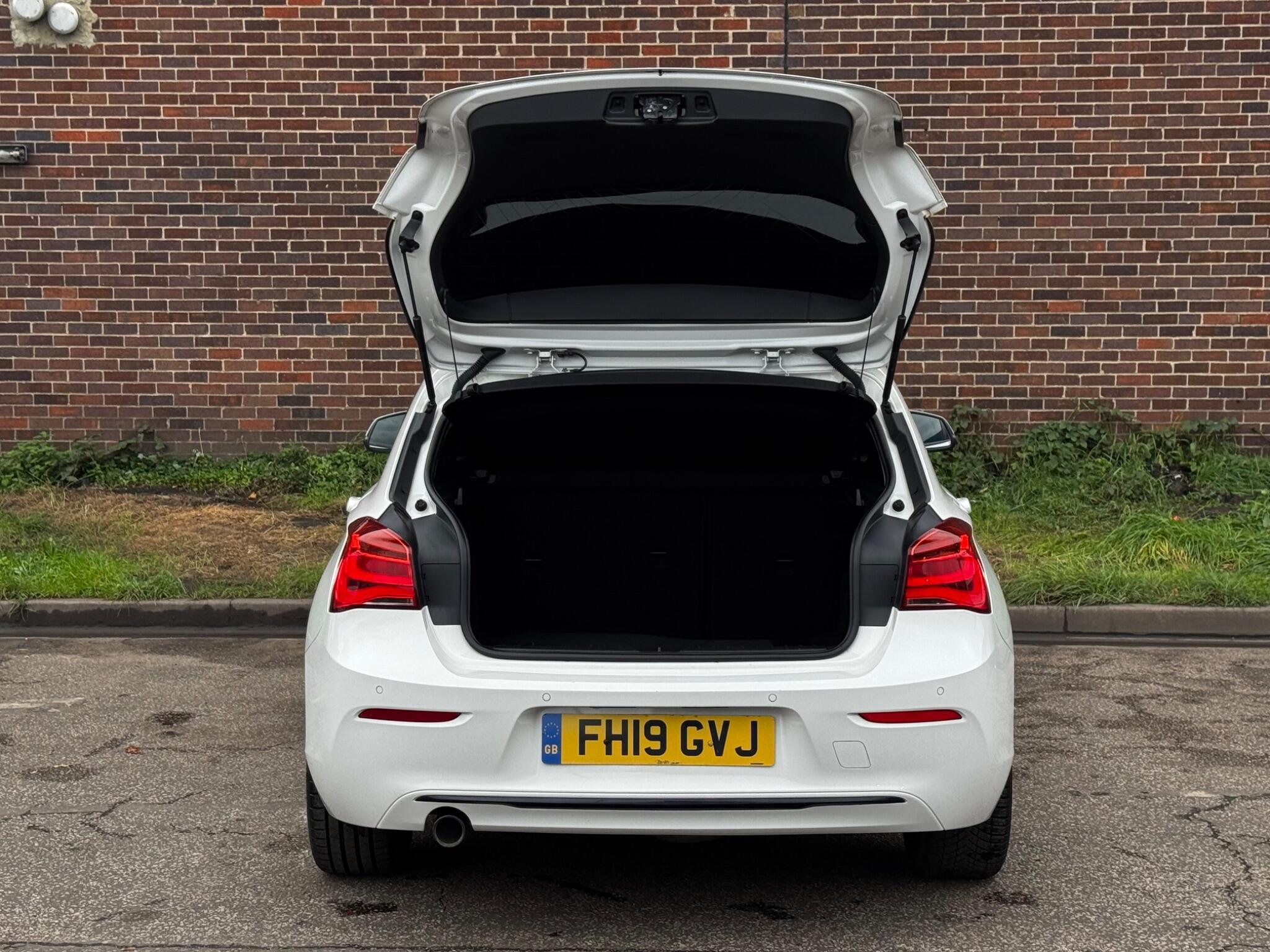 BMW 1 Series - Image 17