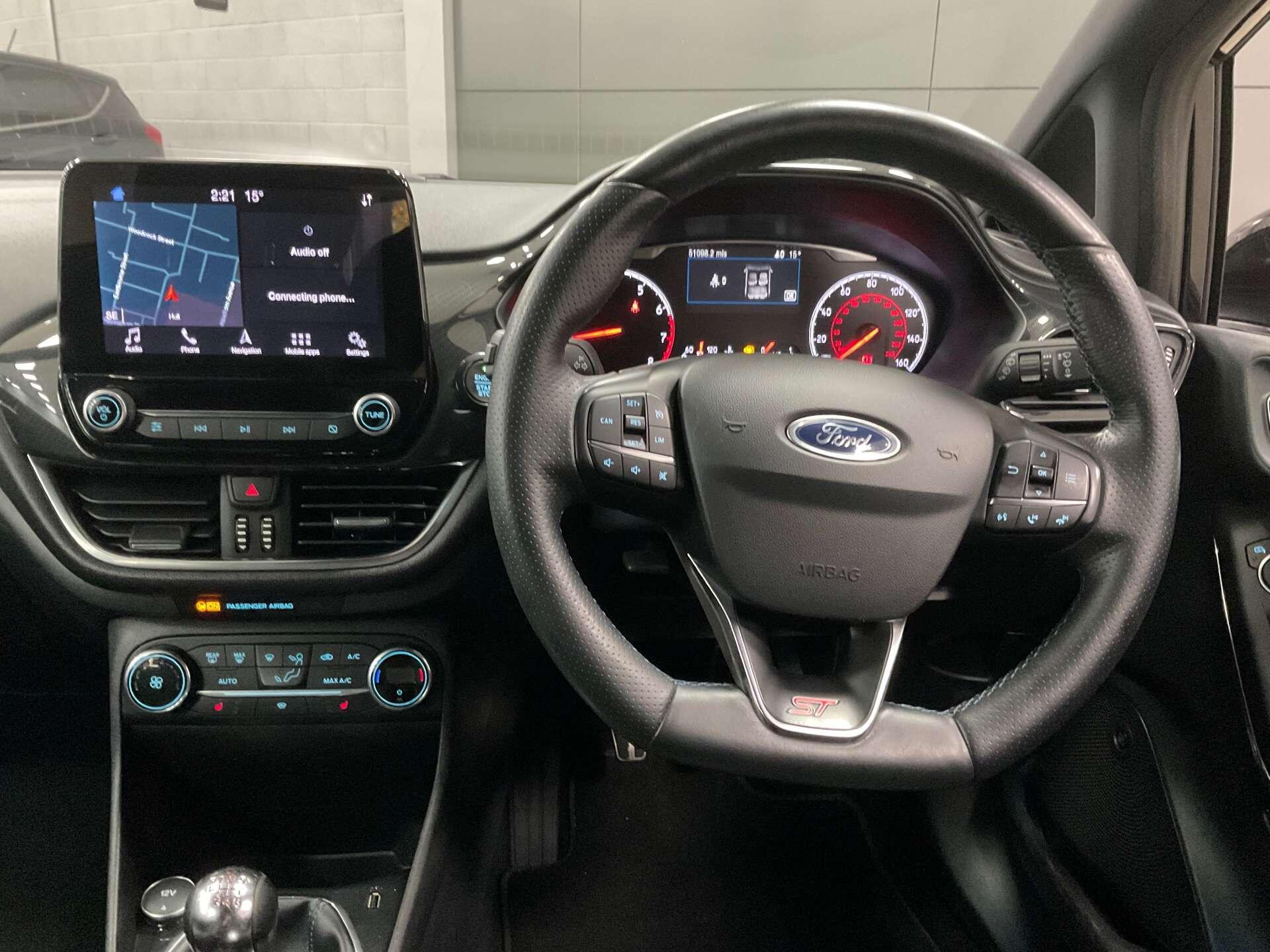 Ford Fiesta - Image 12