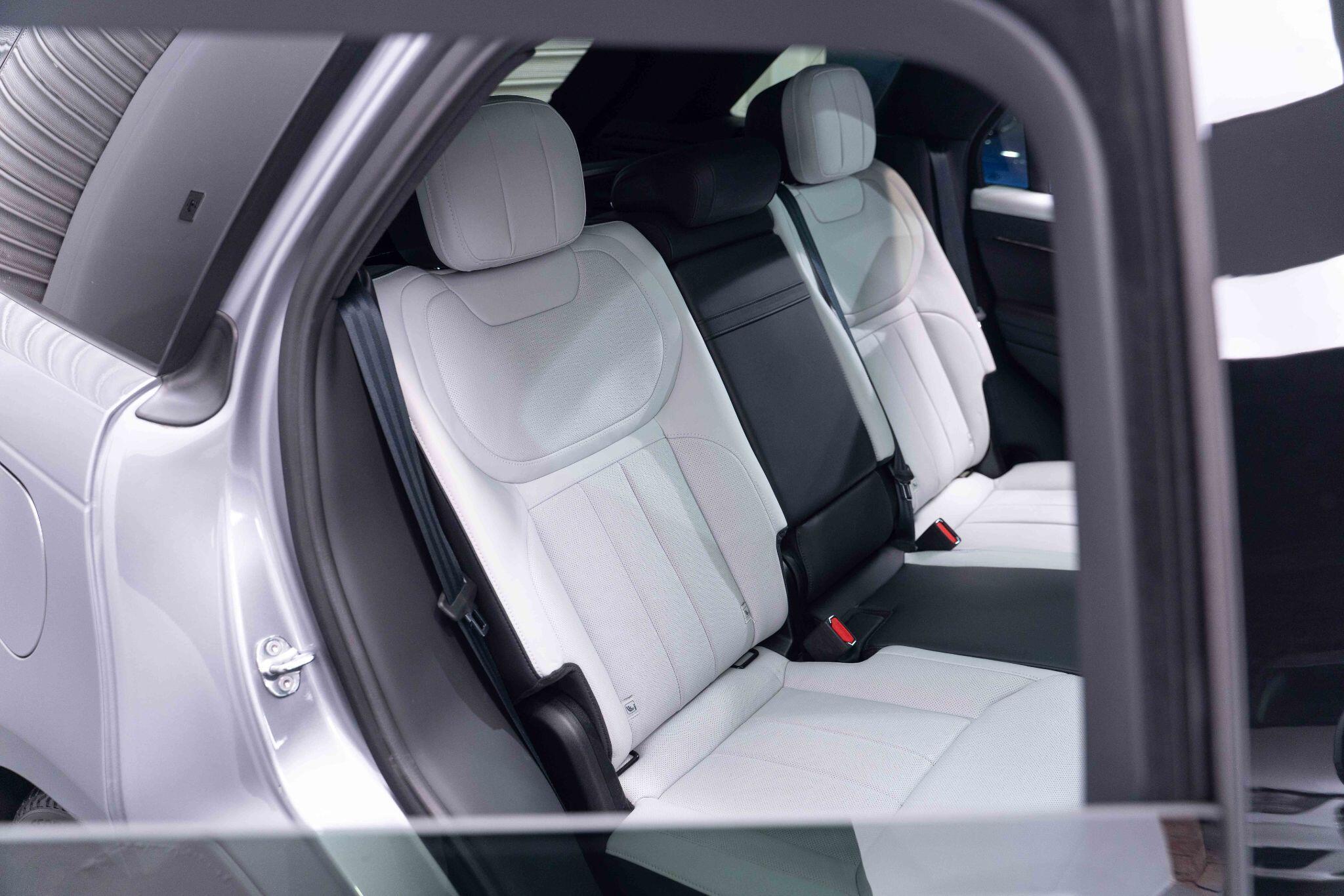 Land Rover RANGE ROVER SPORT - Image 14