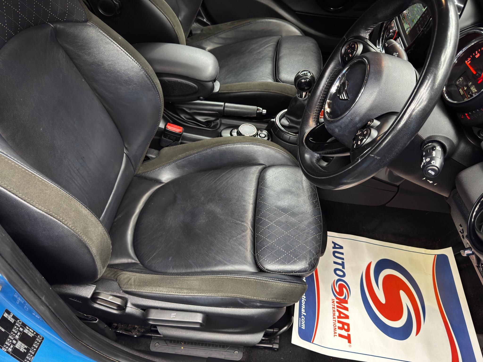 MINI Hatch - Image 13