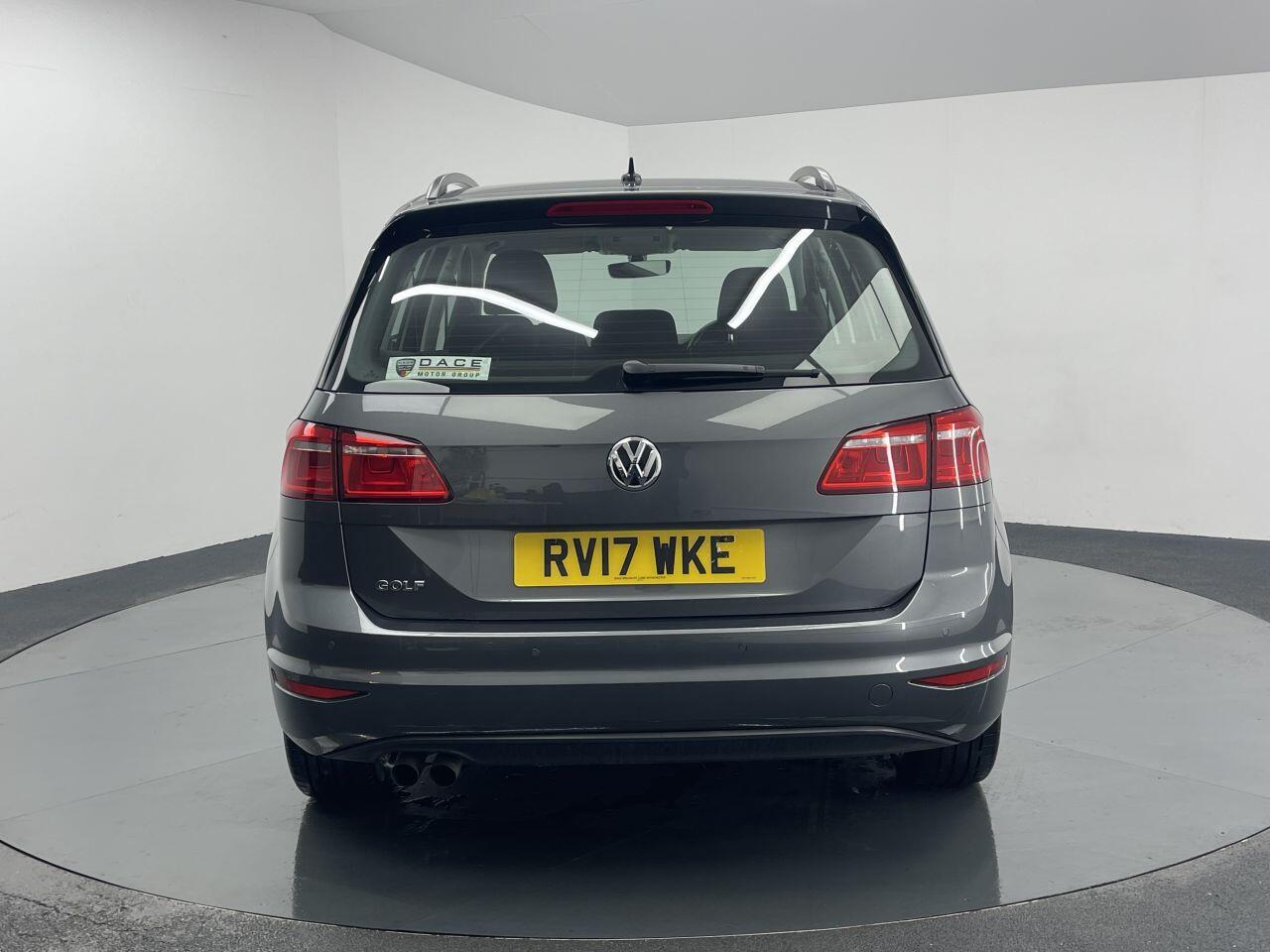 Volkswagen GOLF SV - Image 12