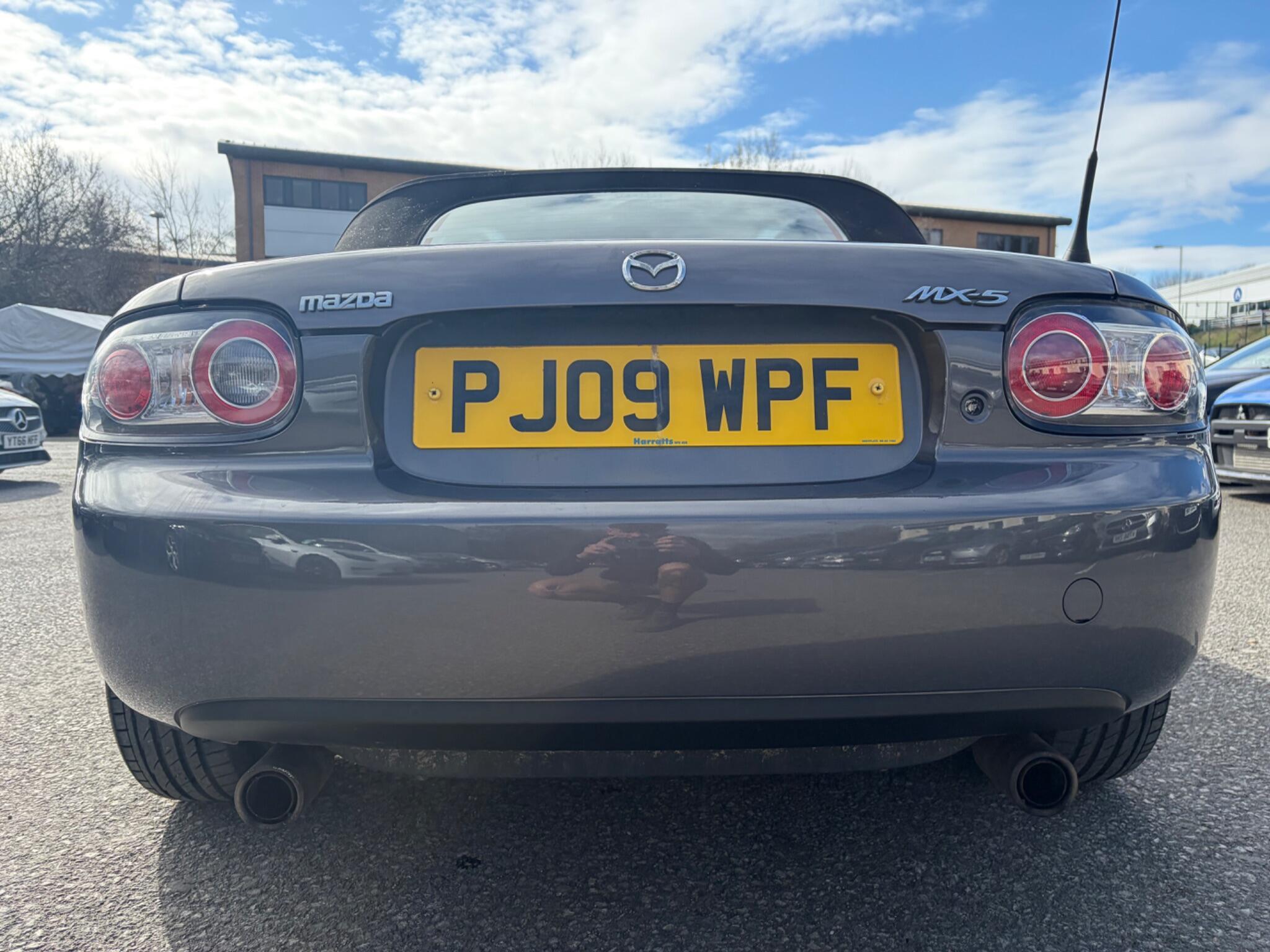 Mazda MX-5 - Image 22