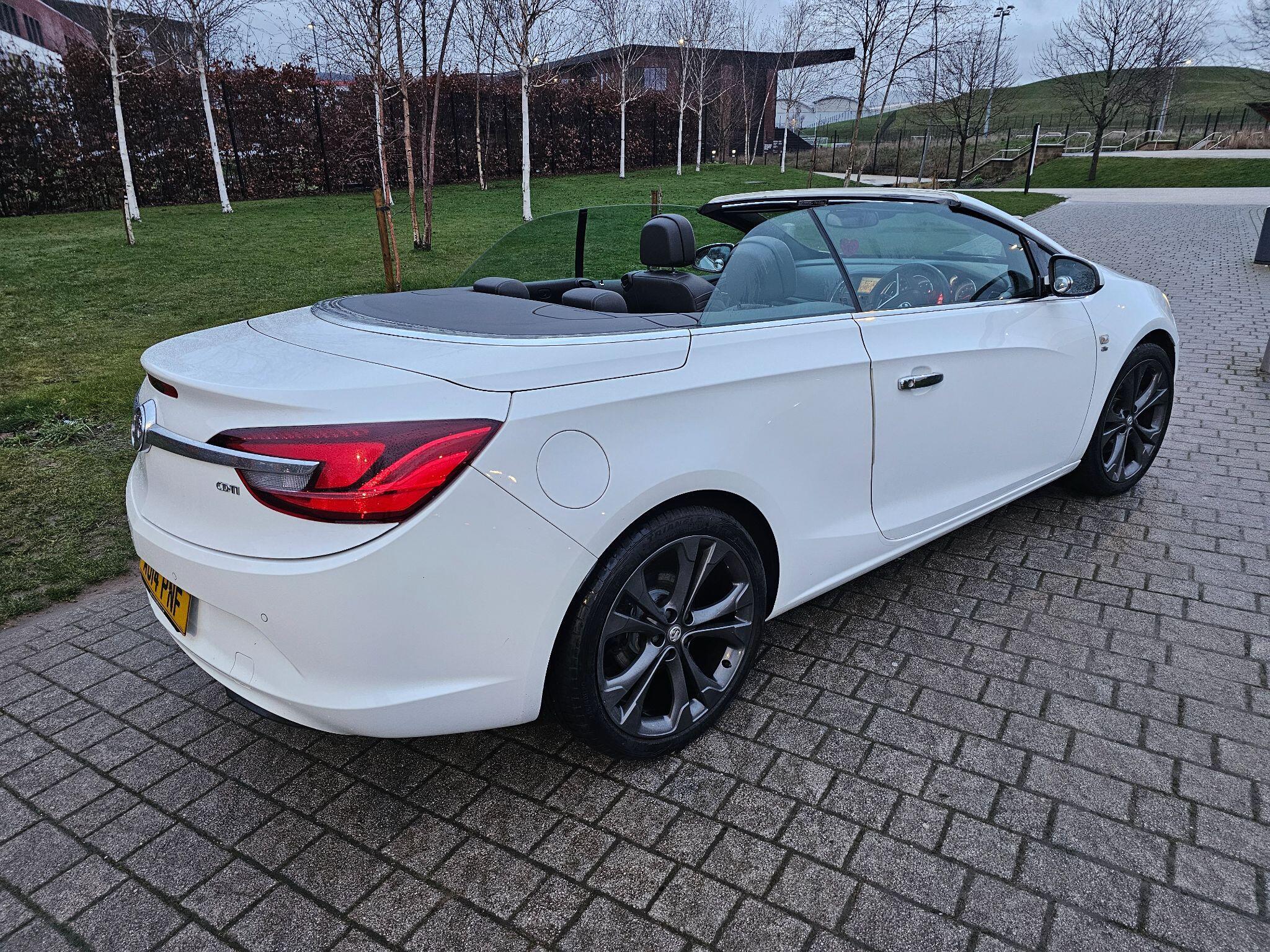 Vauxhall Cascada - Image 22