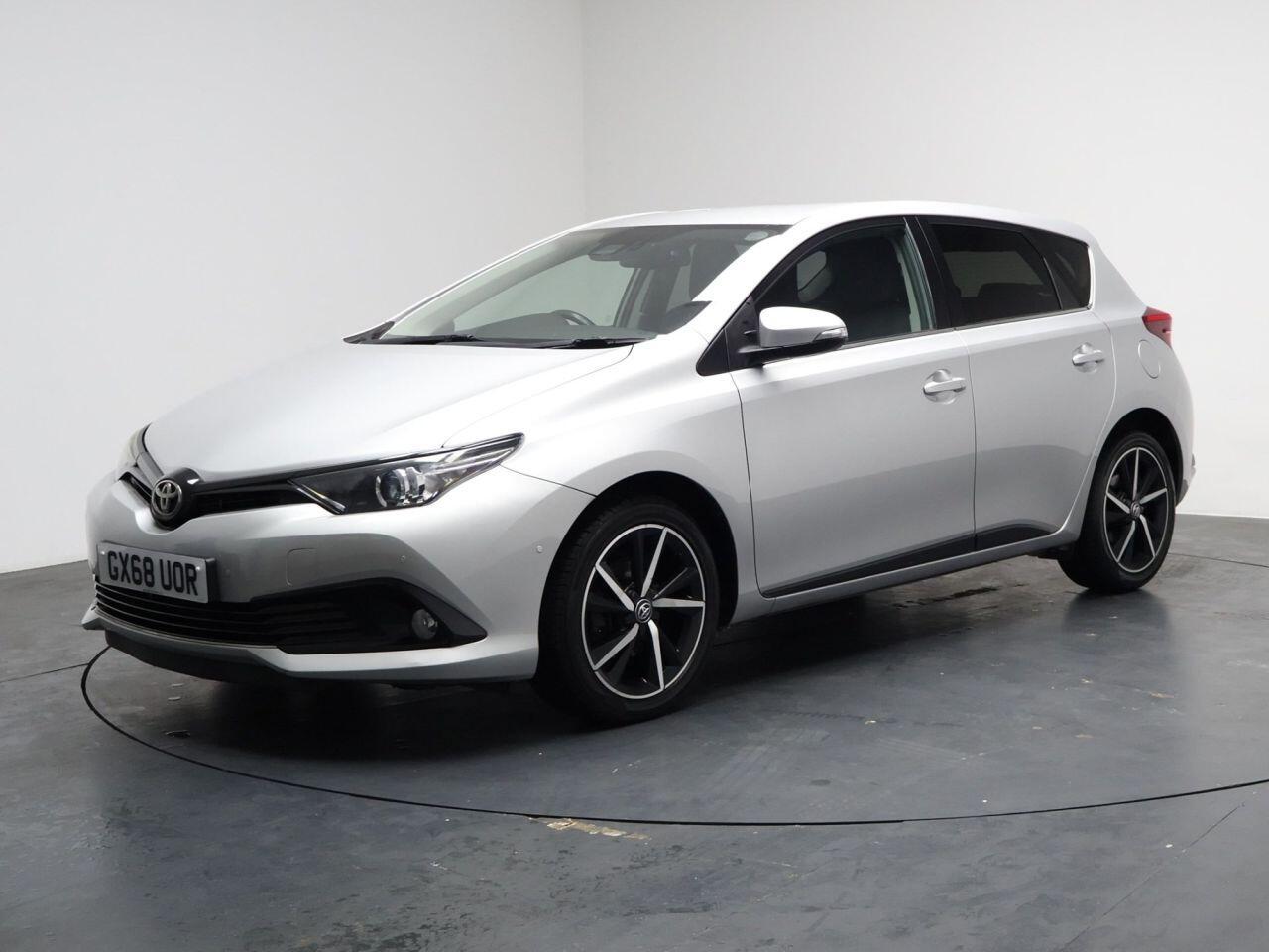 Toyota Auris - Image 8