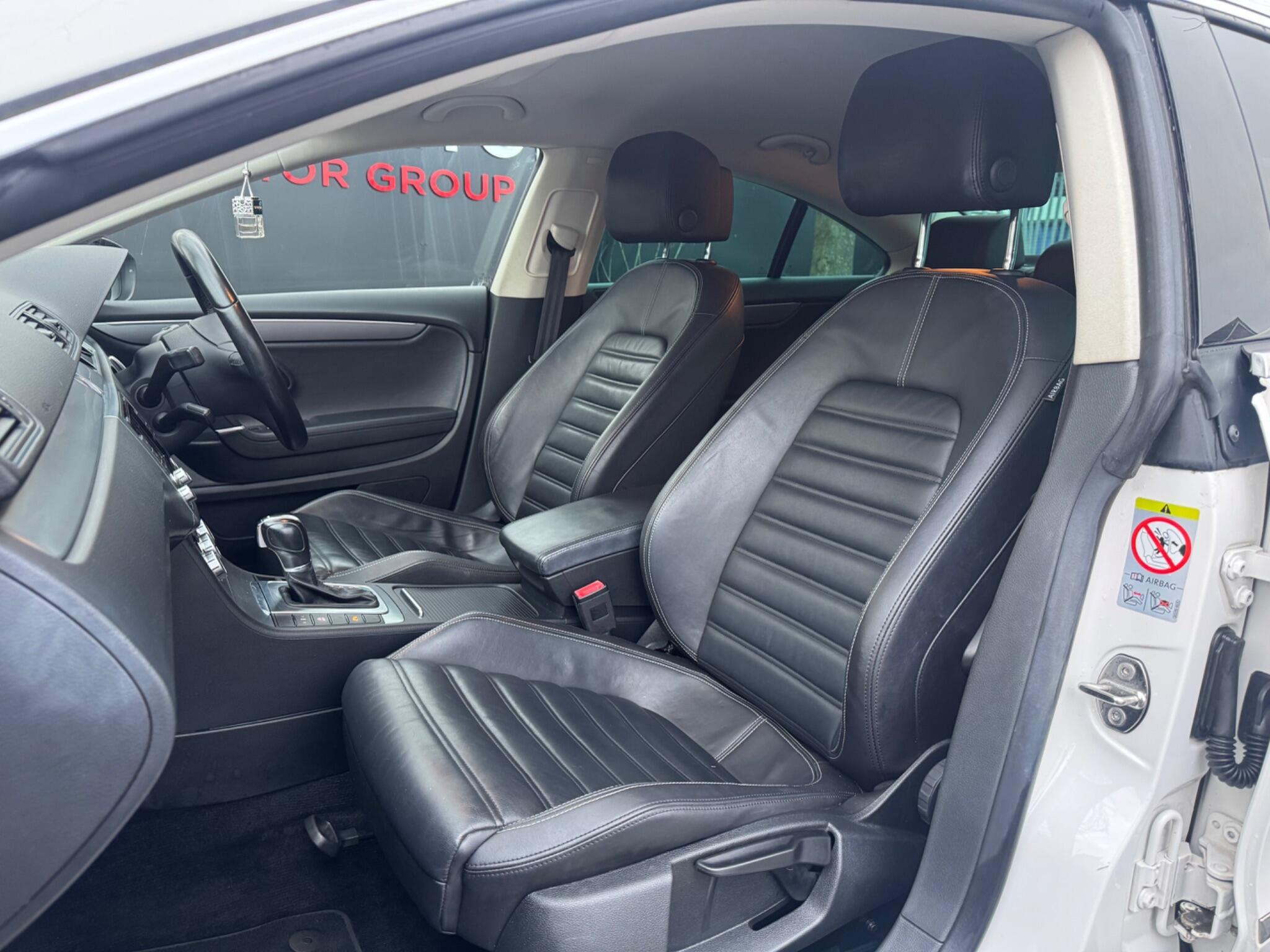 Volkswagen CC - Image 12
