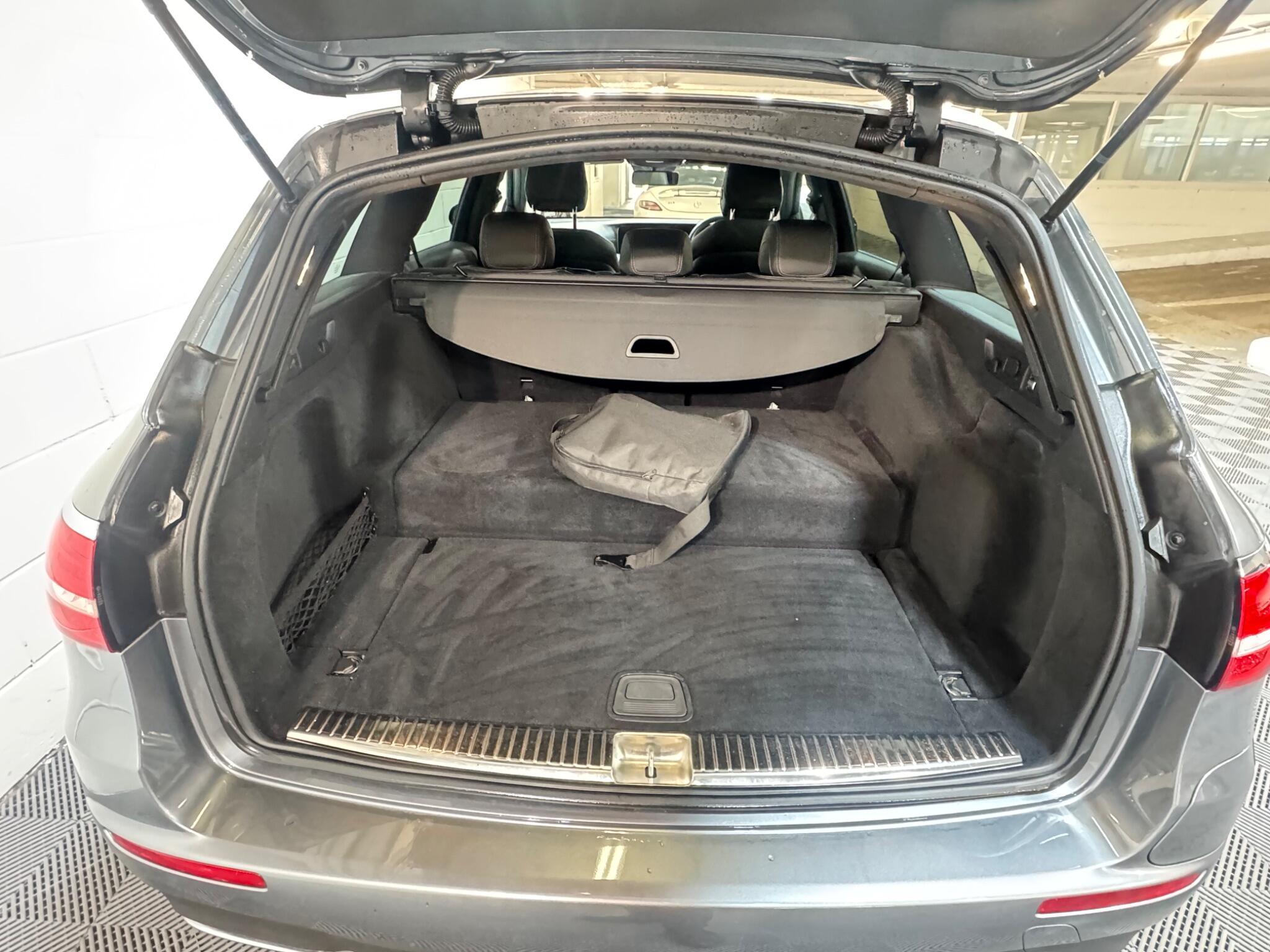 Mercedes E Class - Image 13