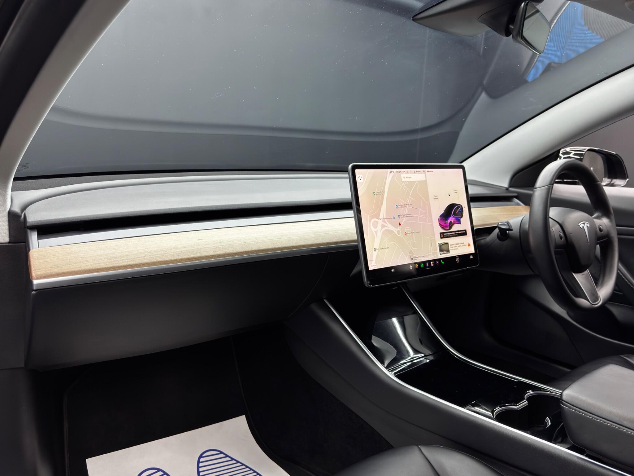 Tesla Model 3 - Image 11