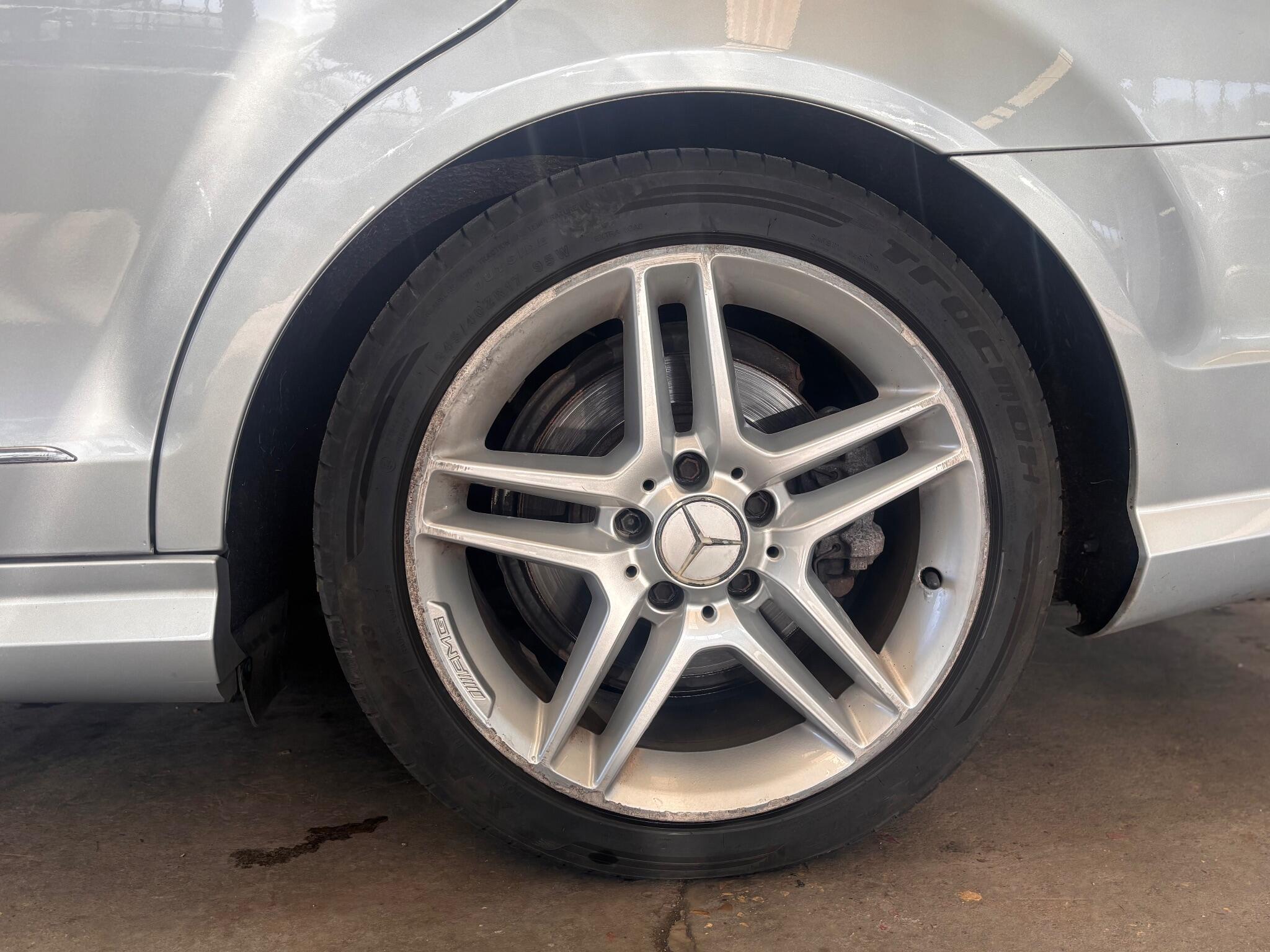 Mercedes C Class - Image 19