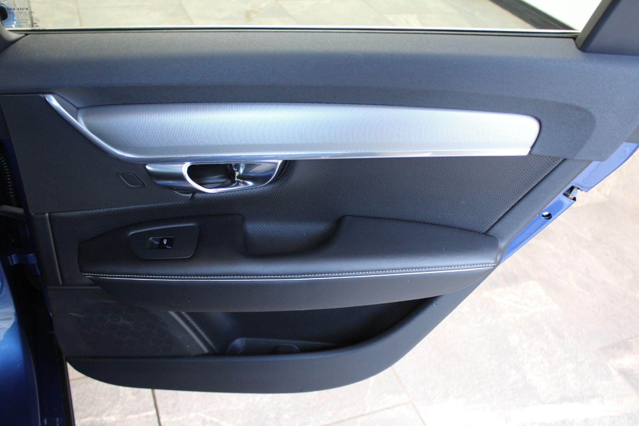 Volvo V90 - Image 42
