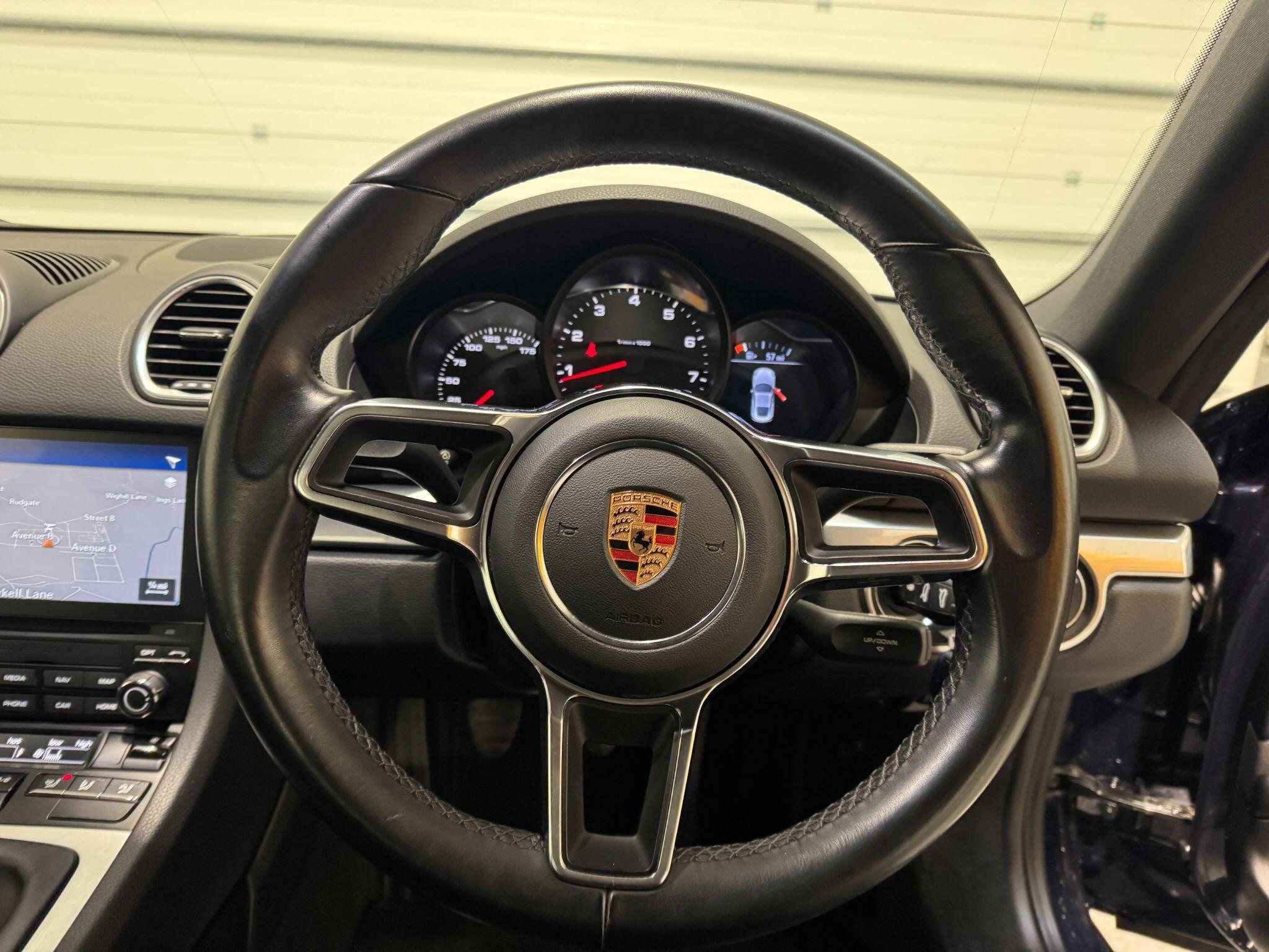 Porsche 718 Cayman - Image 26
