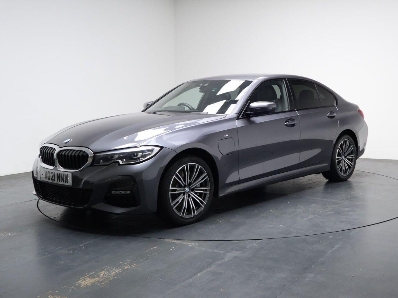 BMW 3 Series - Image 3