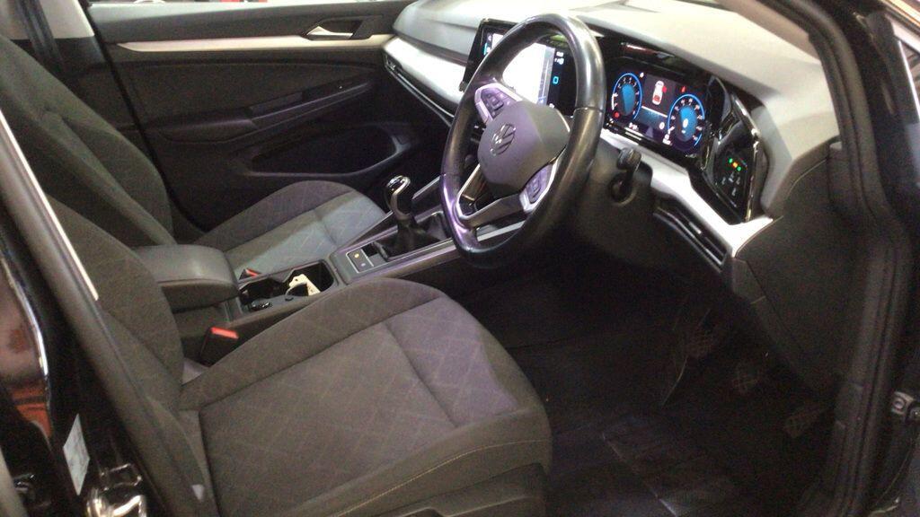 Volkswagen Golf - Image 4