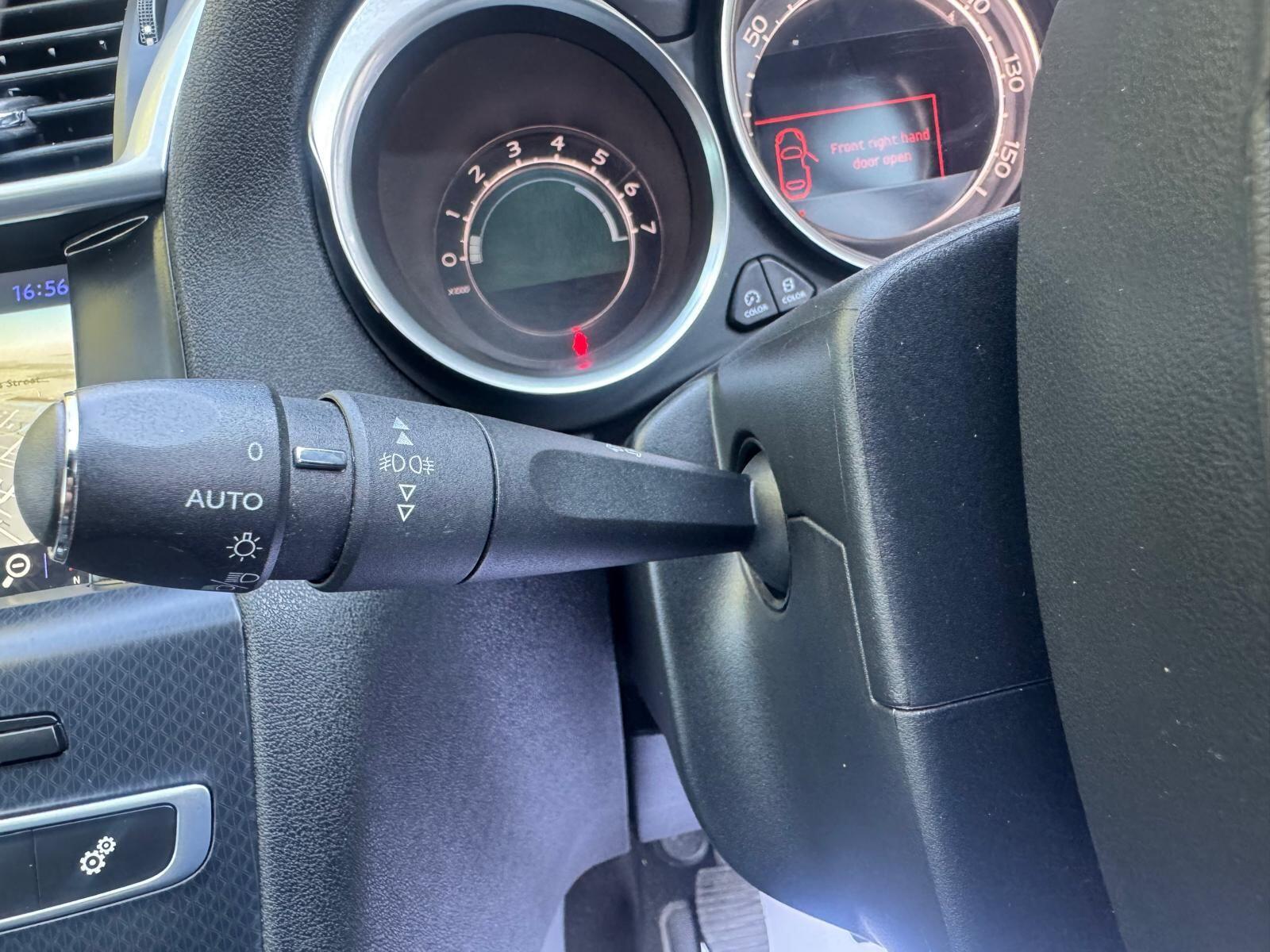 DS AUTOMOBILES DS 4 - Image 19