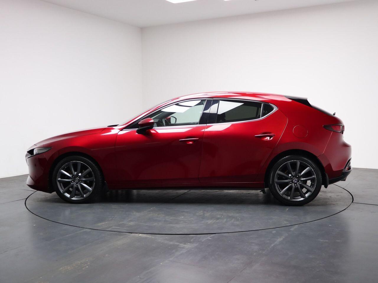 Mazda MAZDA3 - Image 8