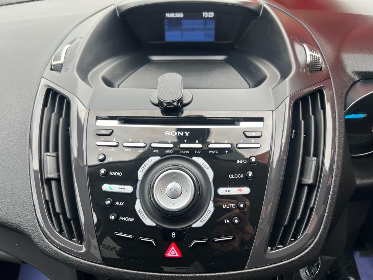 Ford Kuga - Image 38