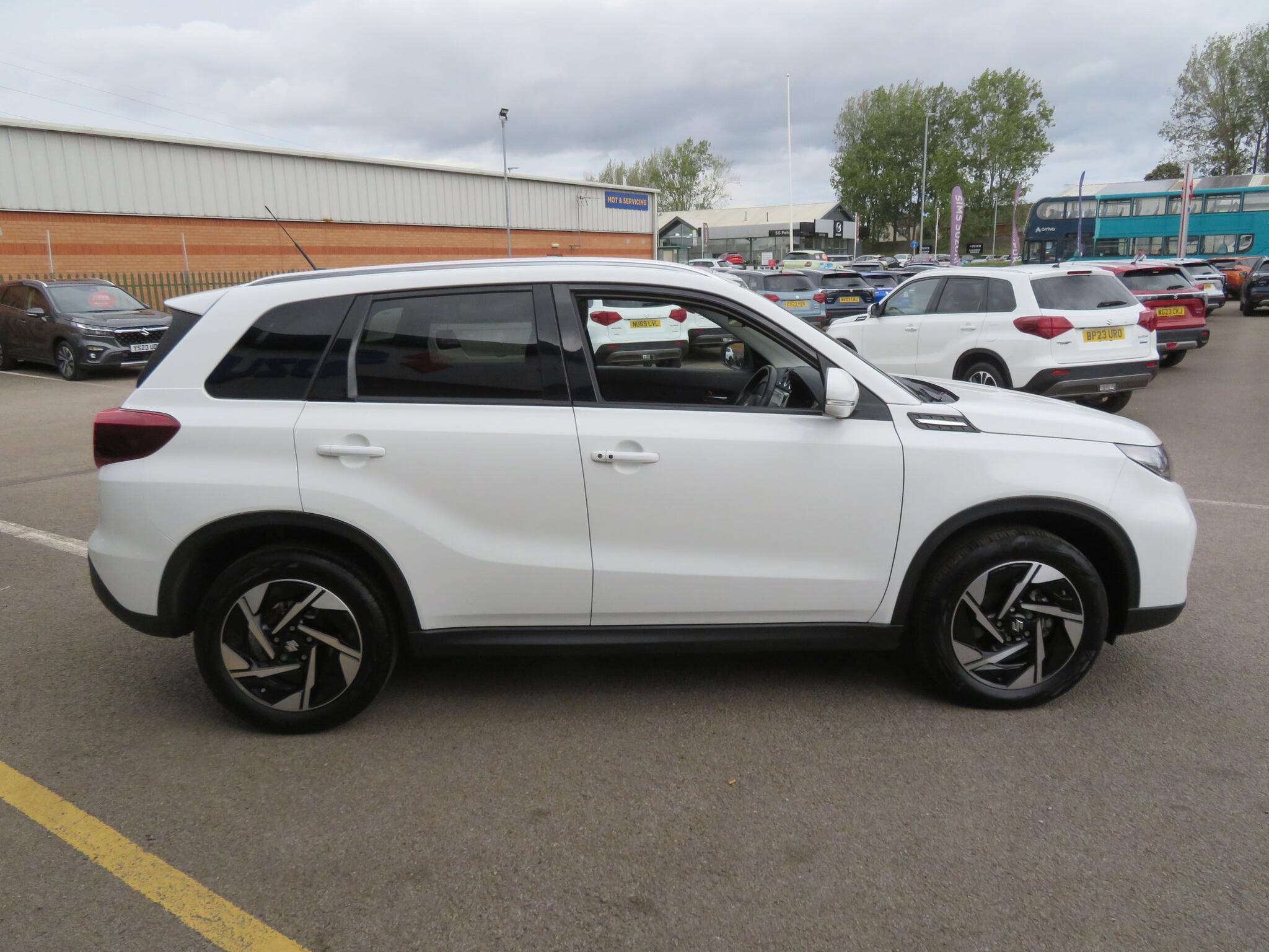 Suzuki Vitara - Image 6